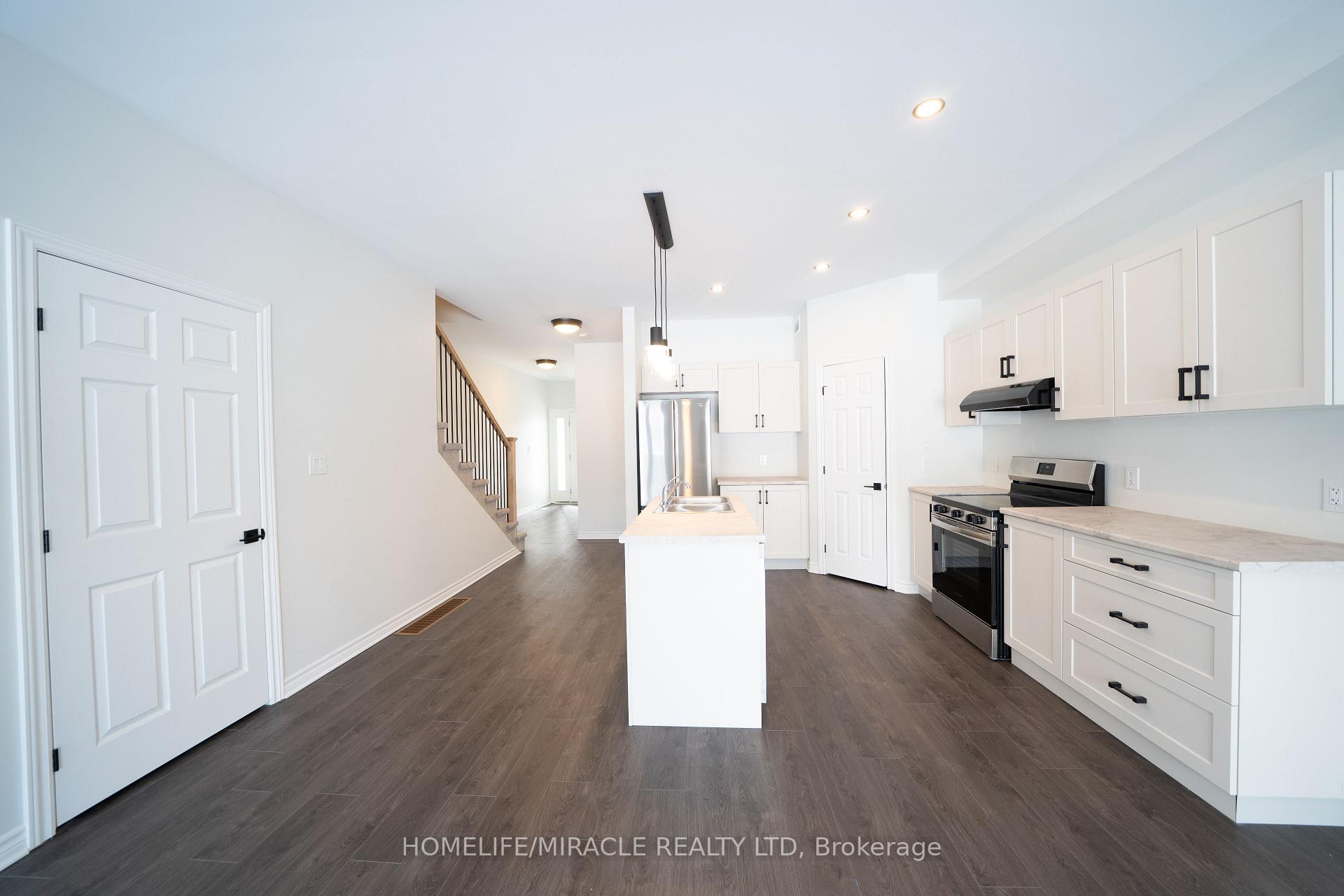 Photo 8 of 132 Creighton Drive, Loyalist, Lennox and Addington - South — HOMEH