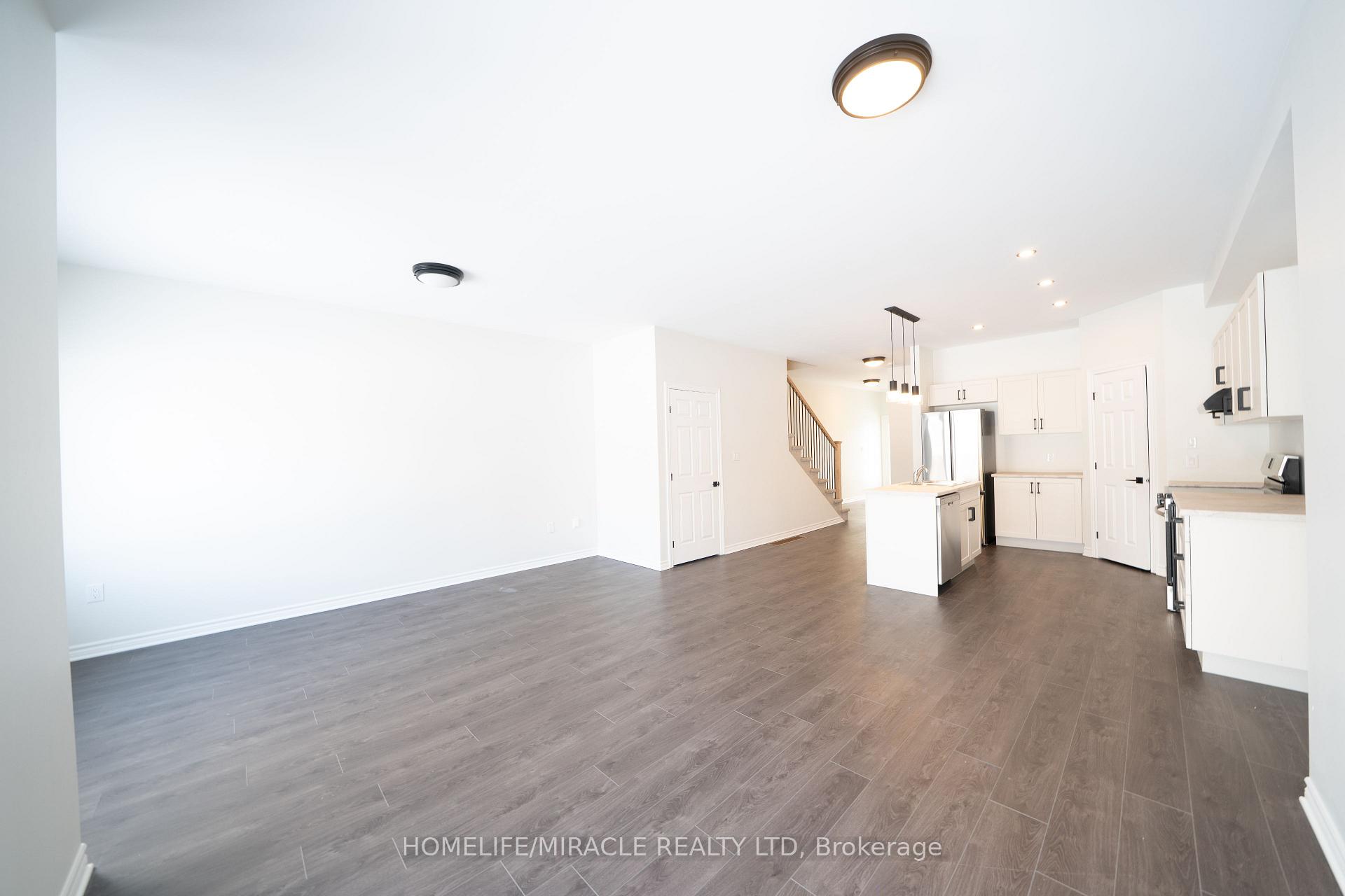 Photo 9 of 132 Creighton Drive, Loyalist, Lennox and Addington - South — HOMEH
