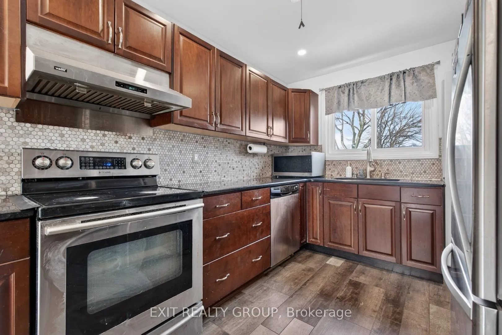 Photo 13 of 836 Milford Drive, Kingston, North of Taylor-Kidd Blvd — HOMEH