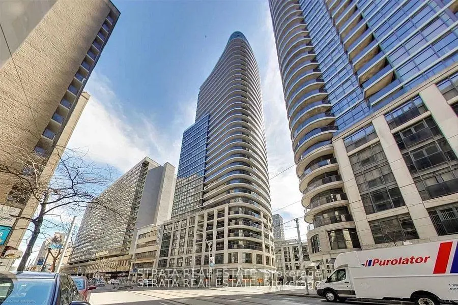 Front of Unit 1109, 25 Carlton Street