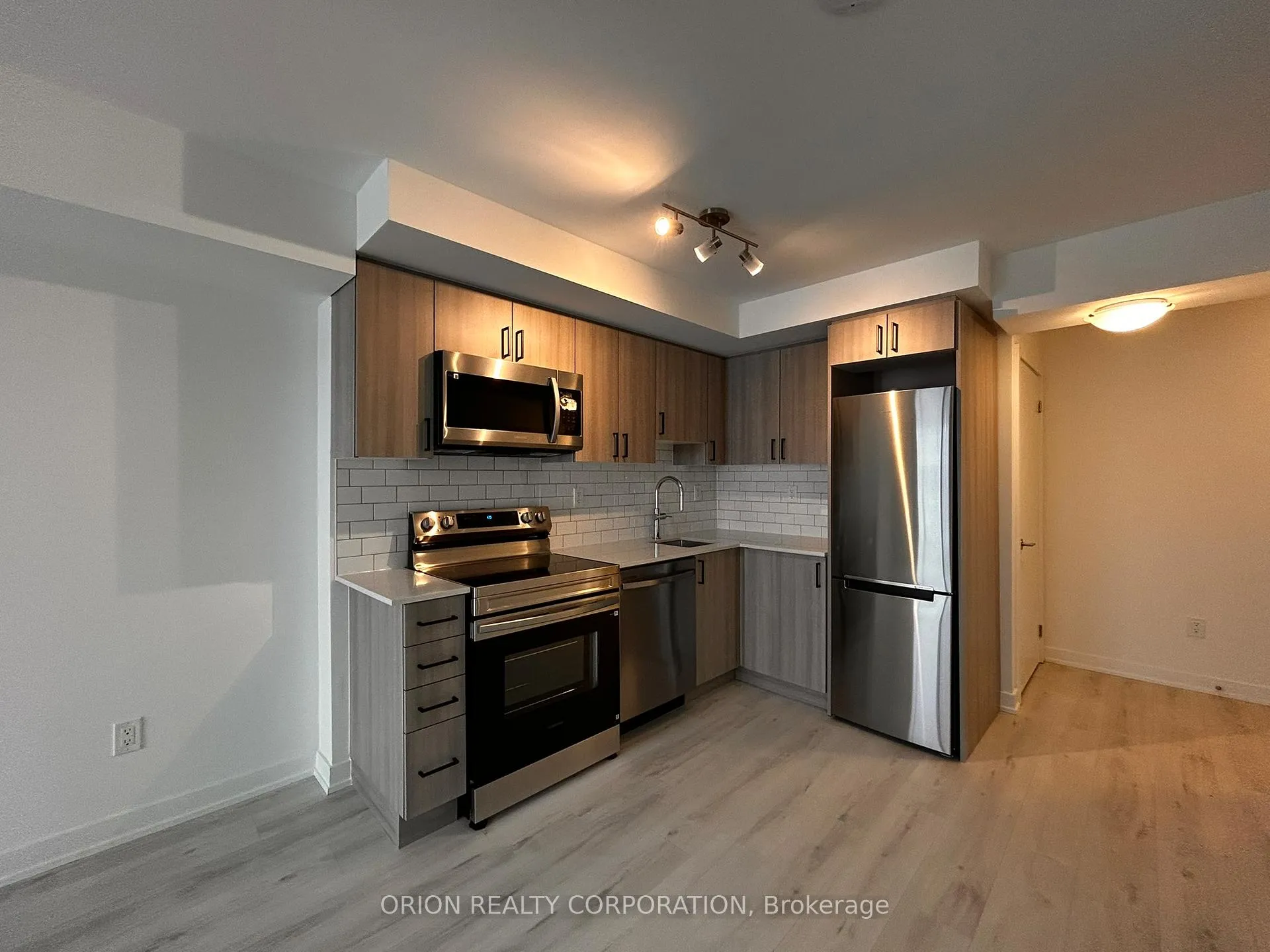 Photo 1 of Unit 1212, 1010 Sandy Beach Road, Pickering, Bay Ridges — HOMEH