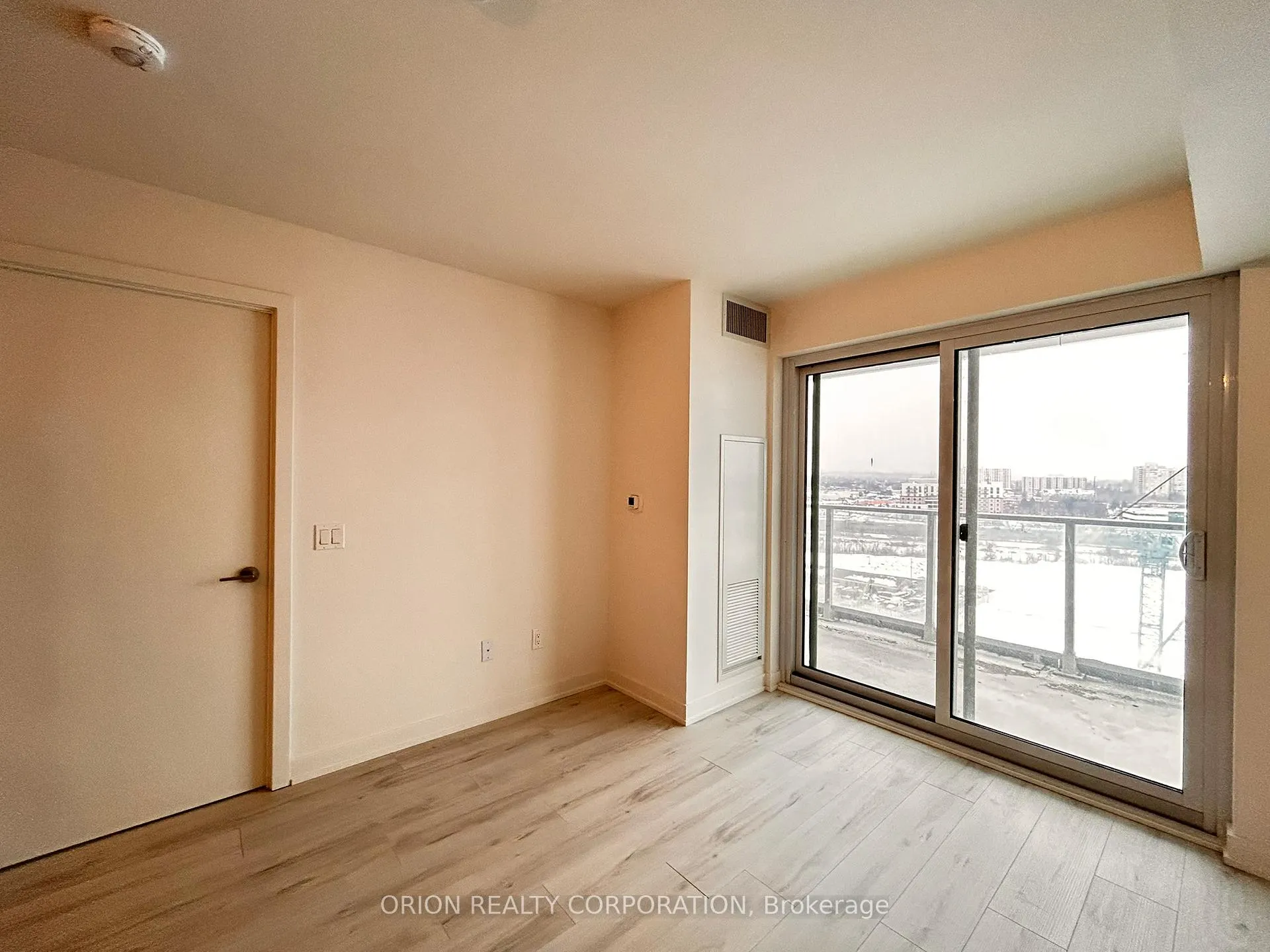 Photo 6 of Unit 1212, 1010 Sandy Beach Road, Pickering, Bay Ridges — HOMEH