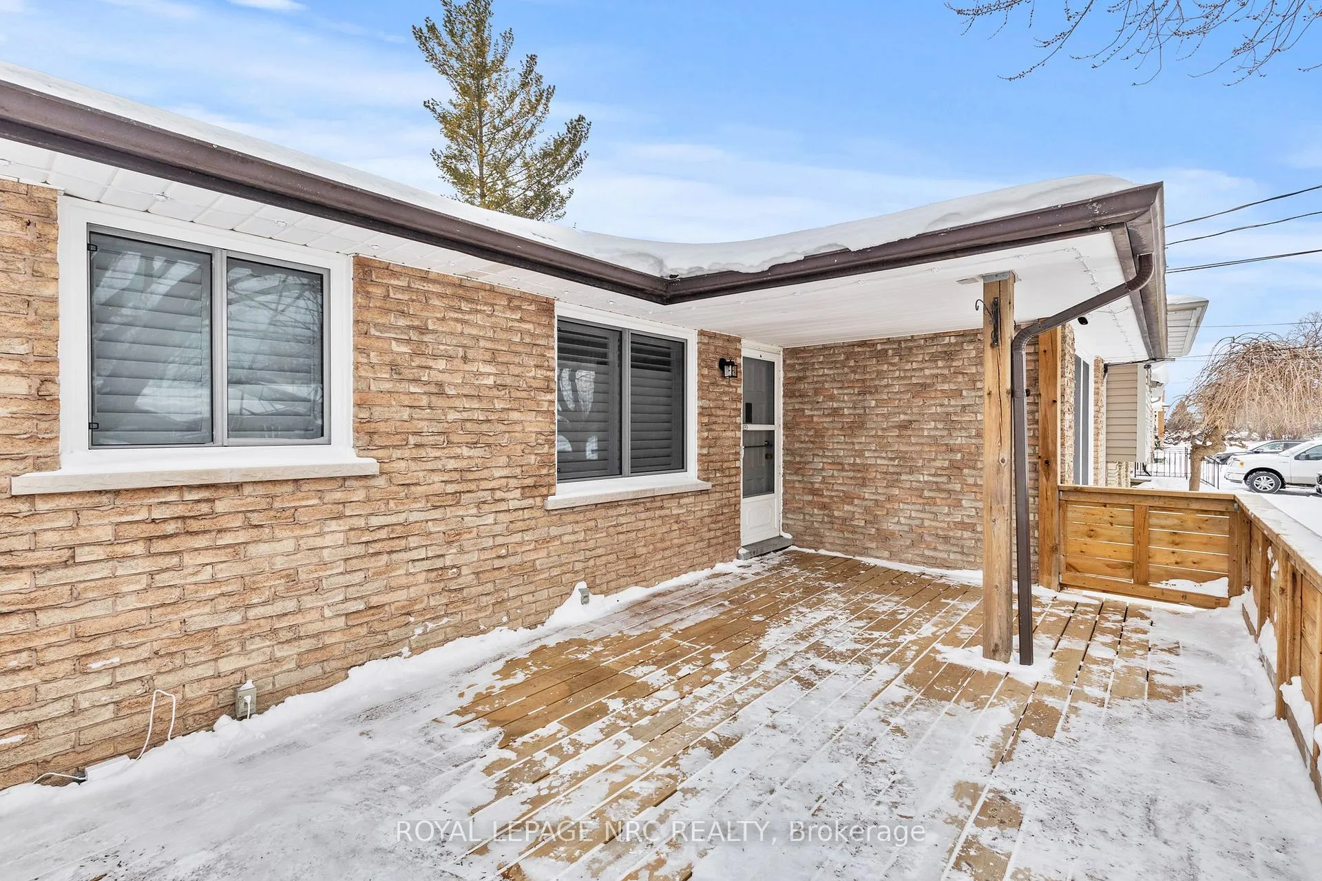 Photo 4 of 195 Rykert Street, St. Catharines, Rykert/Vansickle — HOMEH