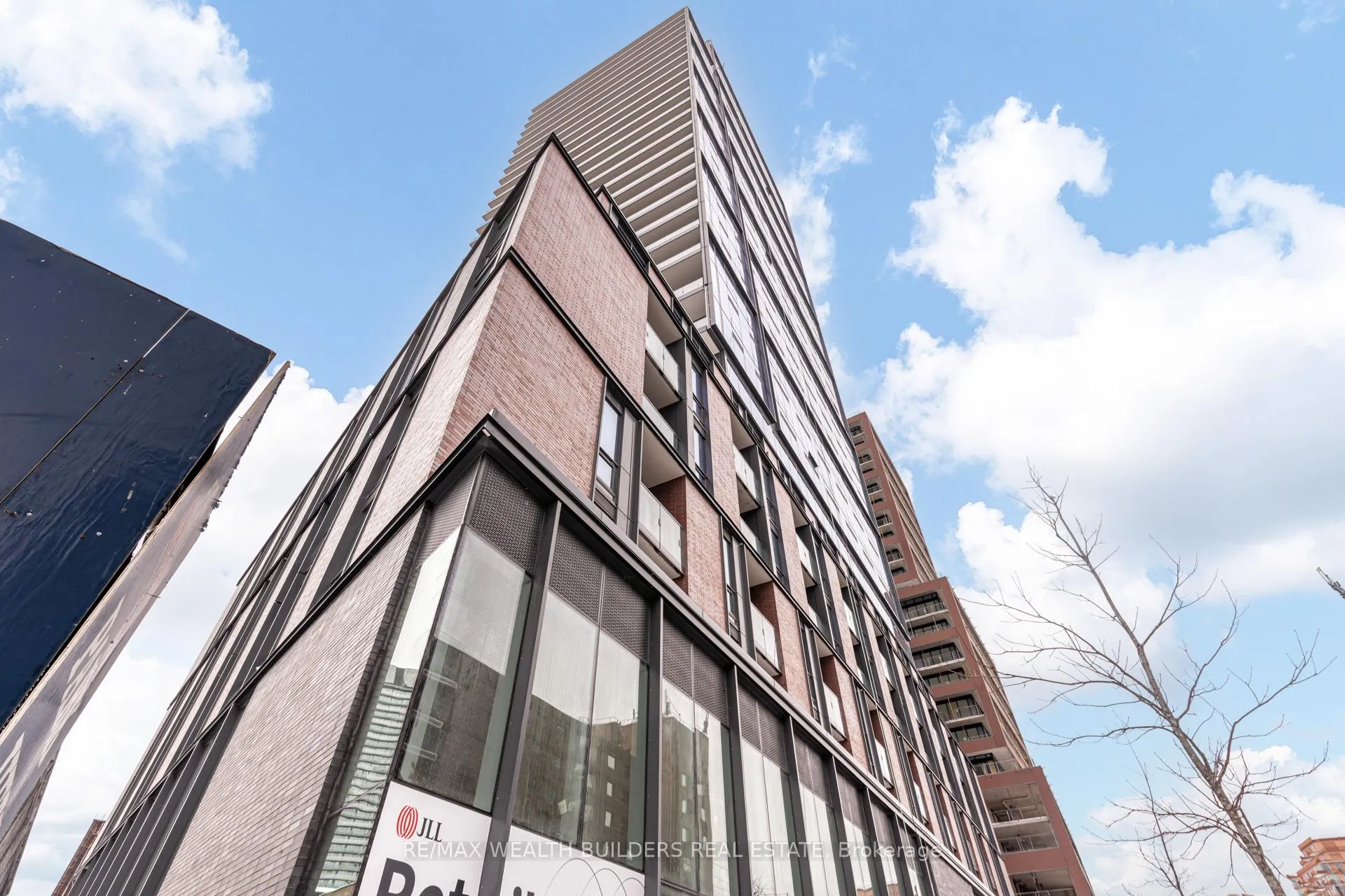 Front of Unit 2604, 35 Parliament Street
