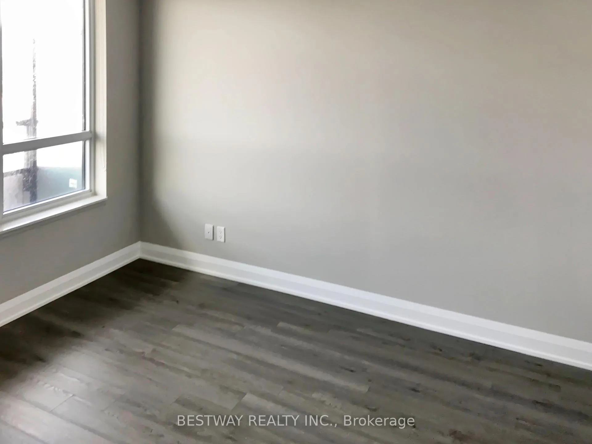 Photo 4 of Unit 1711, 15 Water Walk Drive, Markham, Unionville — HOMEH