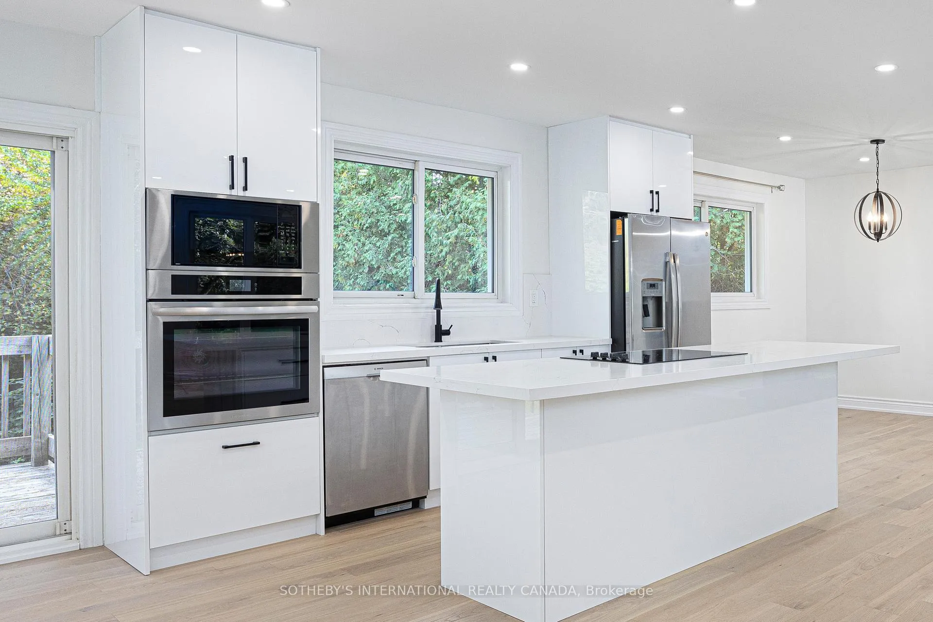 Photo 8 of 239 Walden Drive, Burlington, Roseland — HOMEH