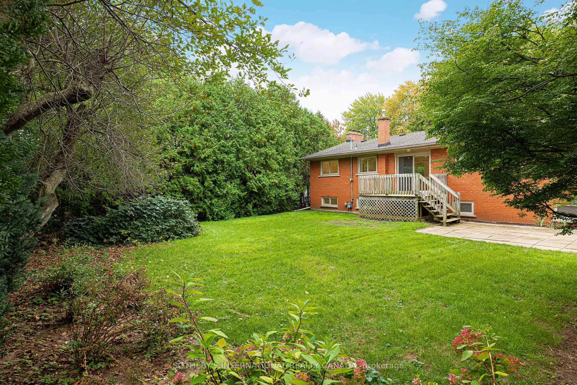 Photo 23 of 239 Walden Drive, Burlington, Roseland — HOMEH