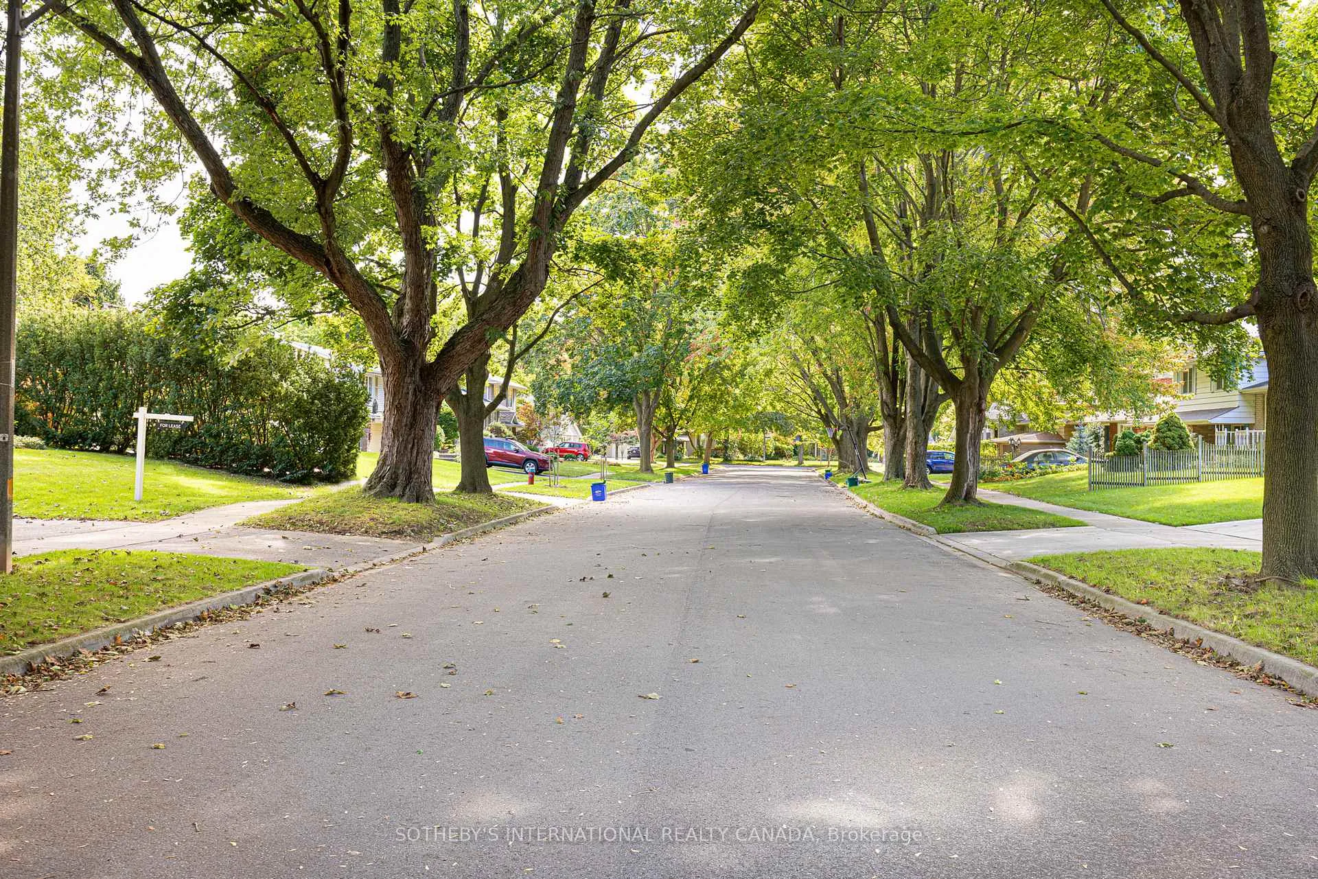 Photo 24 of 239 Walden Drive, Burlington, Roseland — HOMEH