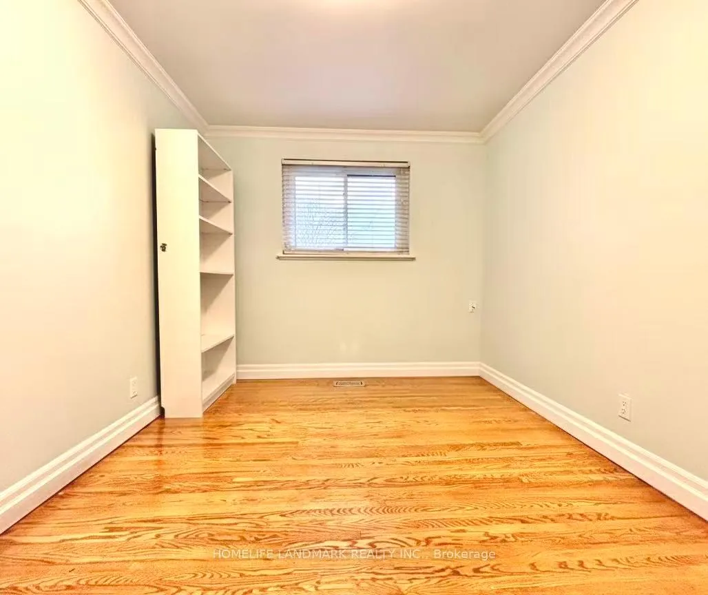 Photo 6 of Unit upper, 727 Hewson Drive, Pickering, Bay Ridges — HOMEH