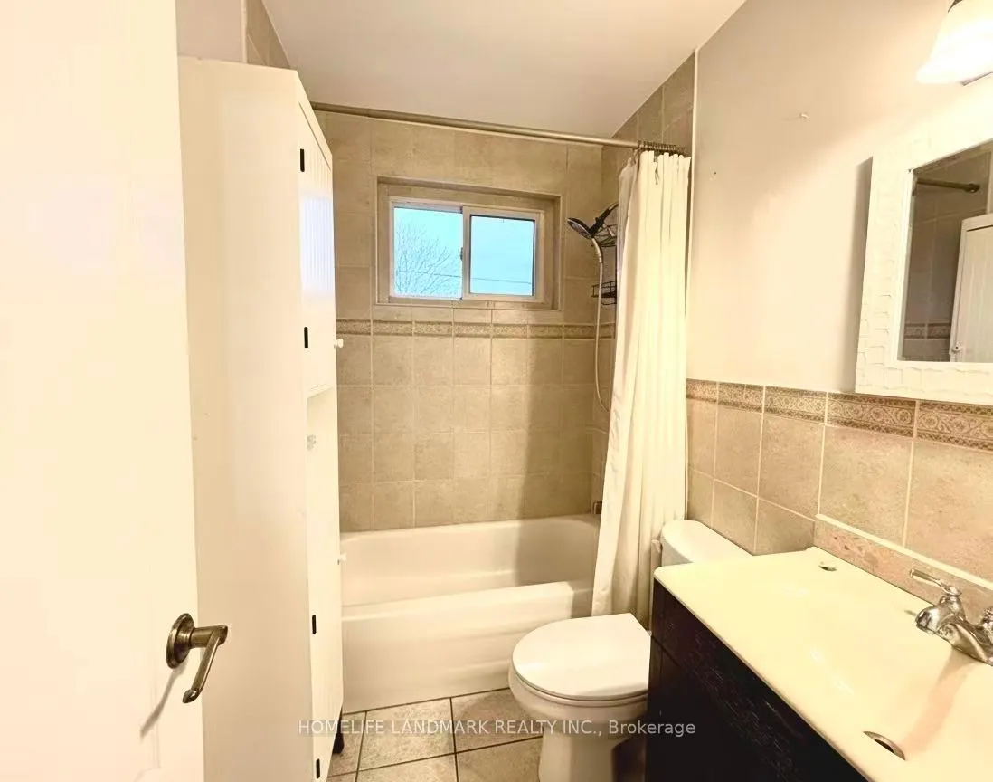 Photo 9 of Unit upper, 727 Hewson Drive, Pickering, Bay Ridges — HOMEH