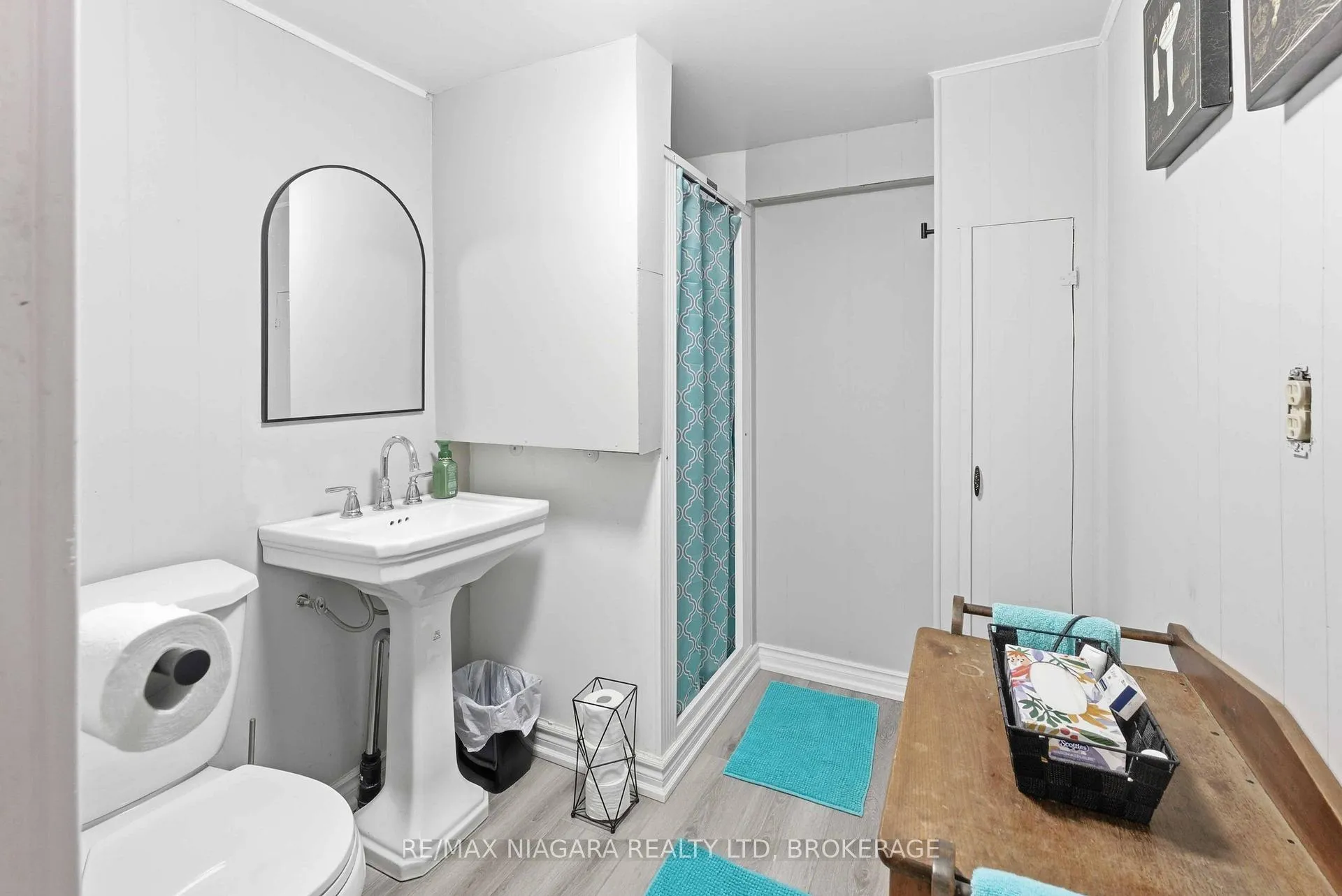 Photo 24 of 6122 Burdette Drive E, Niagara Falls, Cherrywood — HOMEH