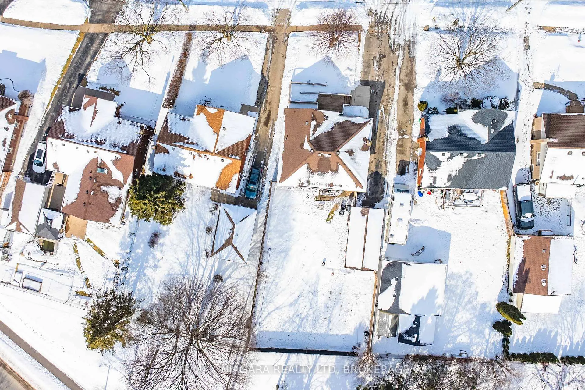 Photo 26 of 6122 Burdette Drive E, Niagara Falls, Cherrywood — HOMEH