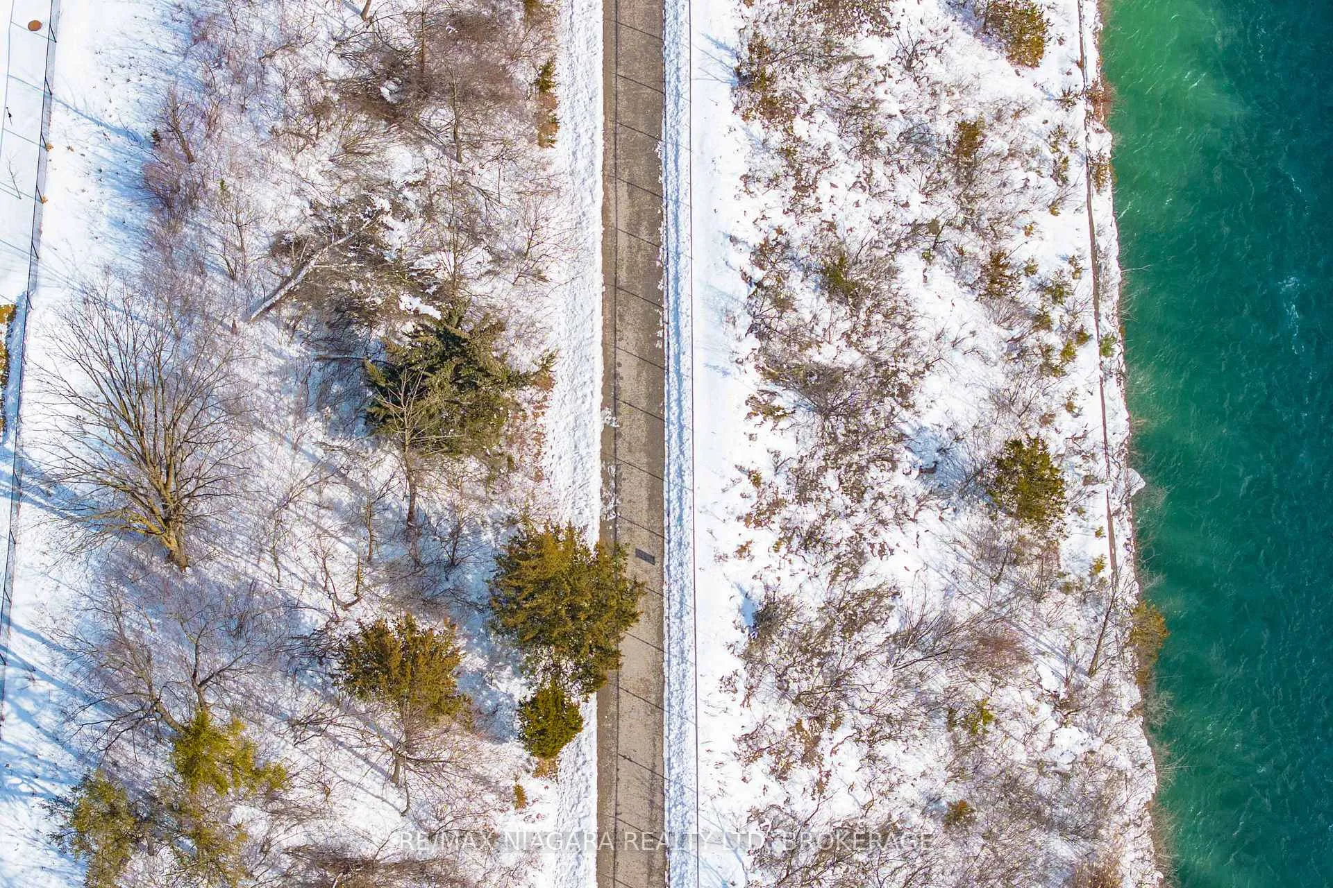 Photo 29 of 6122 Burdette Drive E, Niagara Falls, Cherrywood — HOMEH