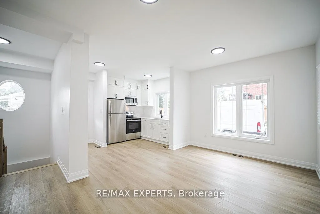 Photo 3 of Unit 2, 426 Veterans Drive, Barrie, Holly — HOMEH