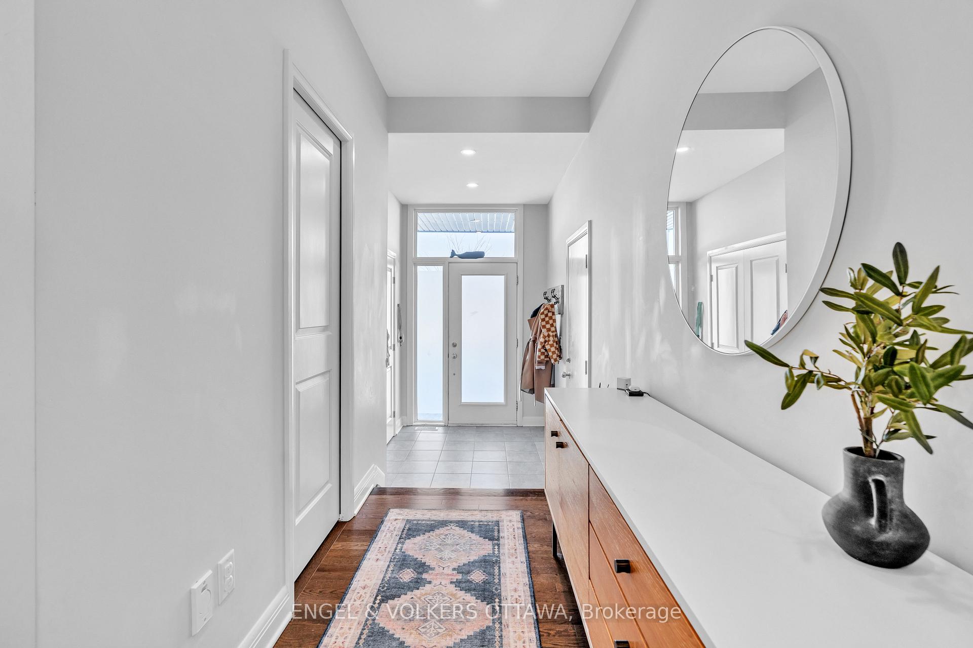 Photo 3 of 516 Chene Way, Ottawa, CFB Rockcliffe and Area — HOMEH