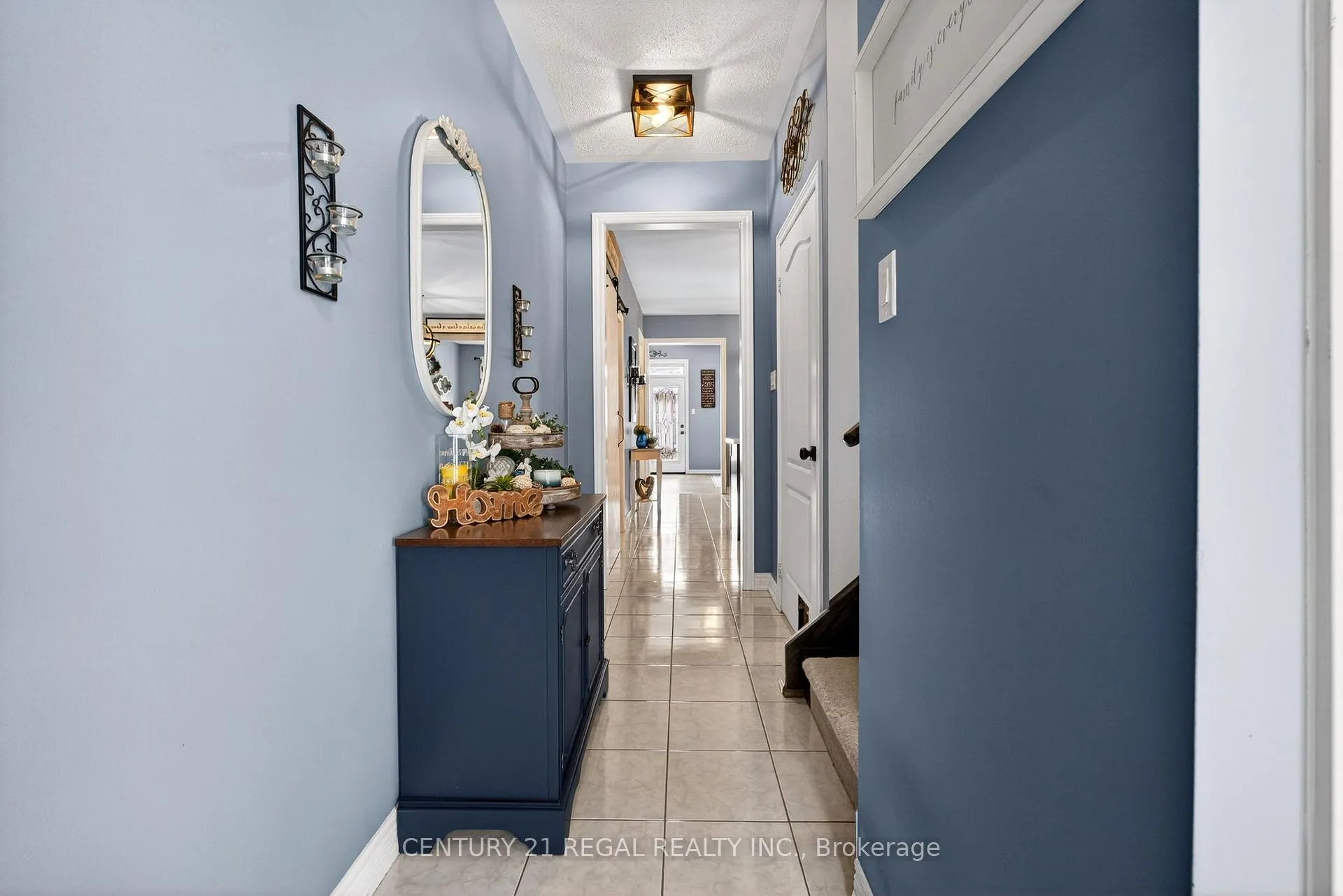 Photo 4 of 94 Thomas Woodlock Street, Clarington, Newcastle — HOMEH
