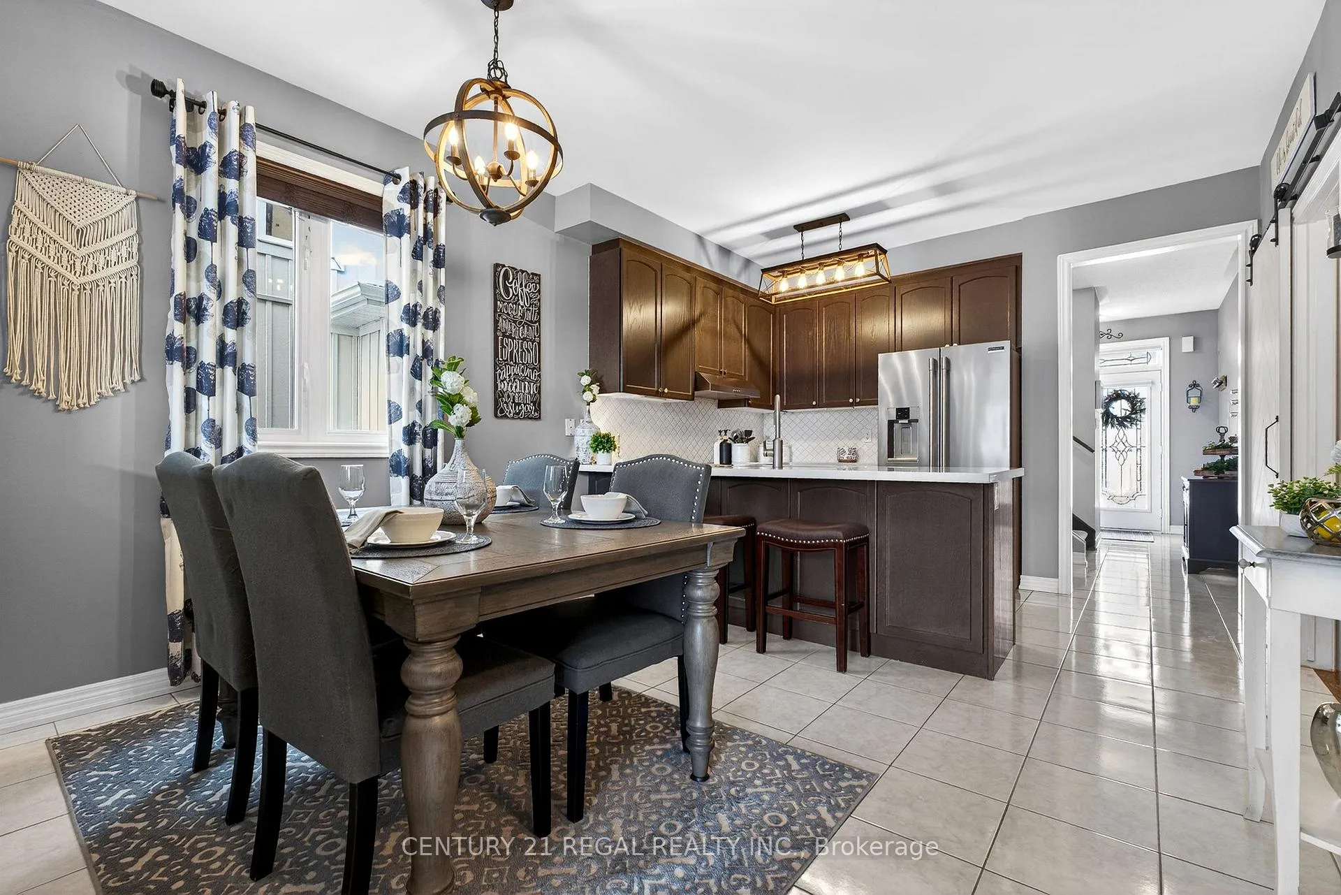 Photo 5 of 94 Thomas Woodlock Street, Clarington, Newcastle — HOMEH