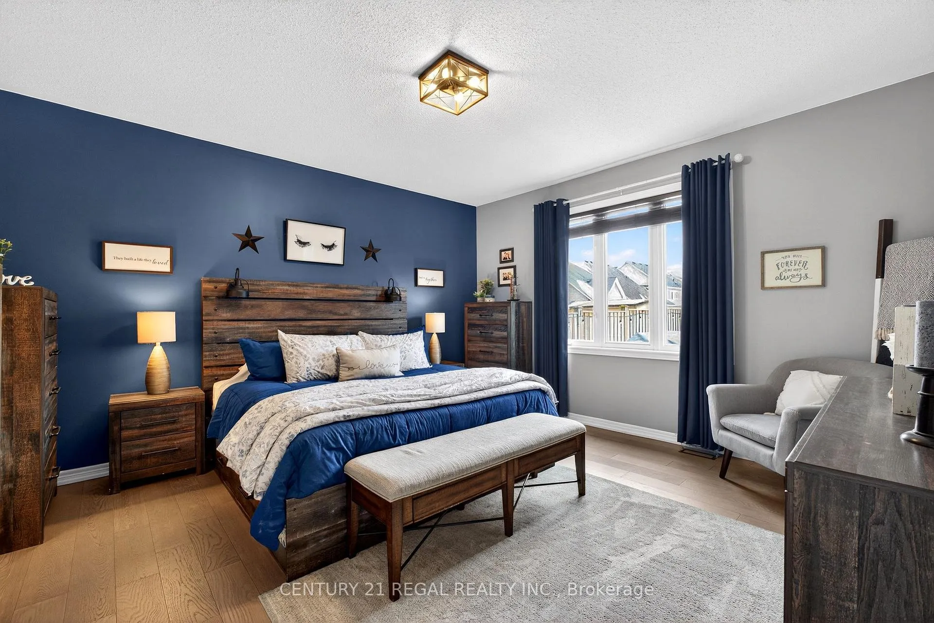 Photo 16 of 94 Thomas Woodlock Street, Clarington, Newcastle — HOMEH