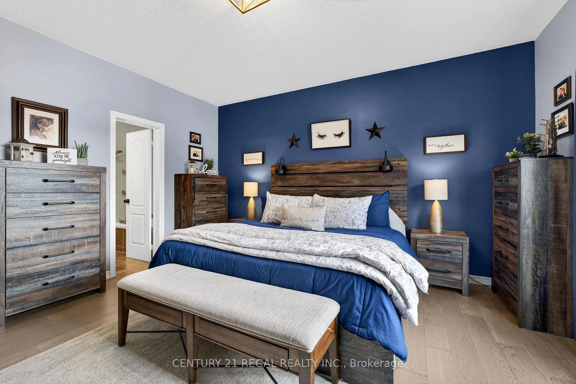 Photo 18 of 94 Thomas Woodlock Street, Clarington, Newcastle — HOMEH