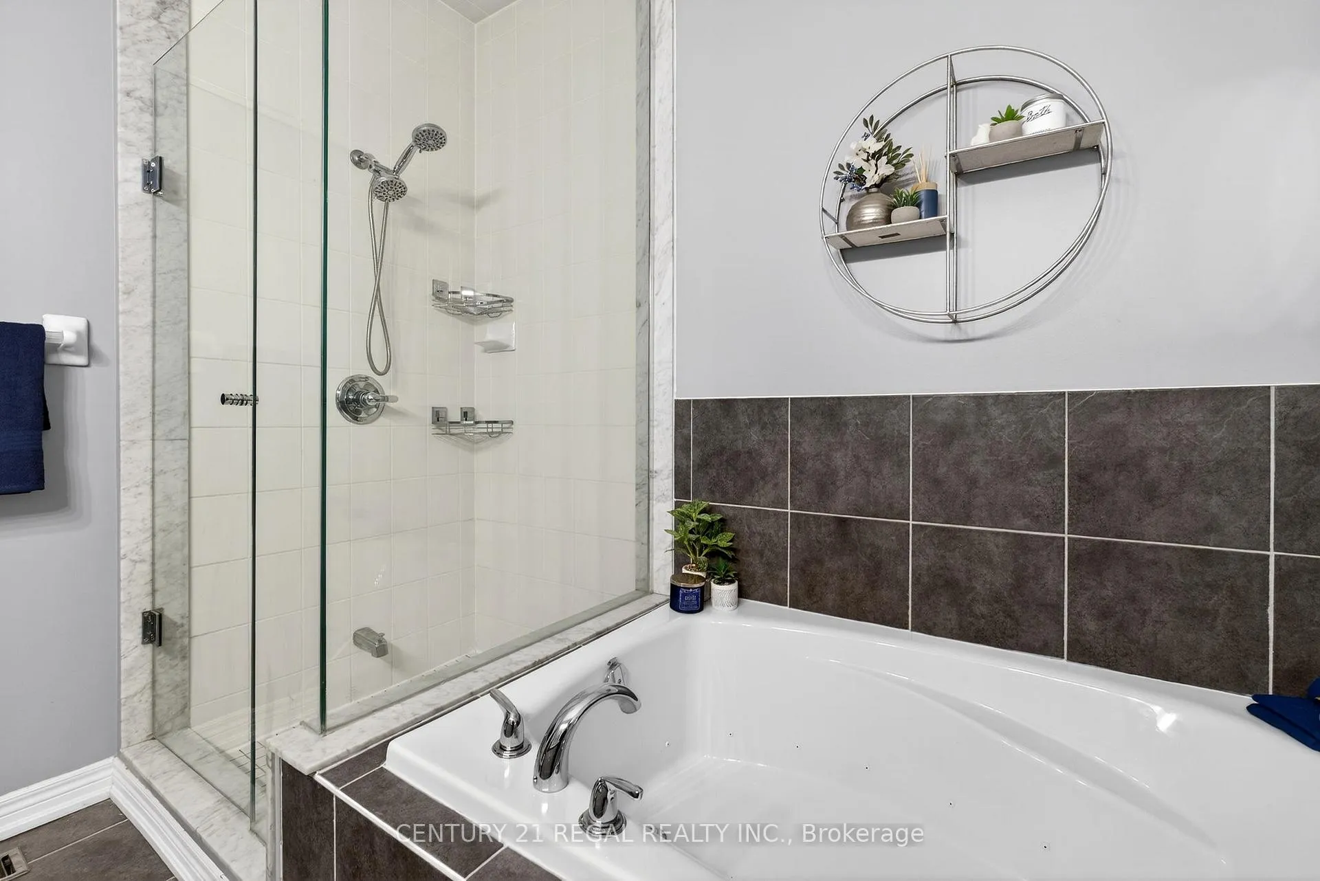Photo 21 of 94 Thomas Woodlock Street, Clarington, Newcastle — HOMEH