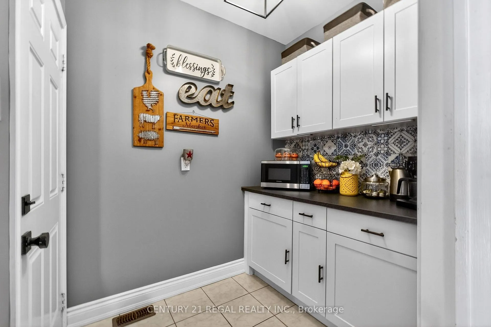 Photo 26 of 94 Thomas Woodlock Street, Clarington, Newcastle — HOMEH