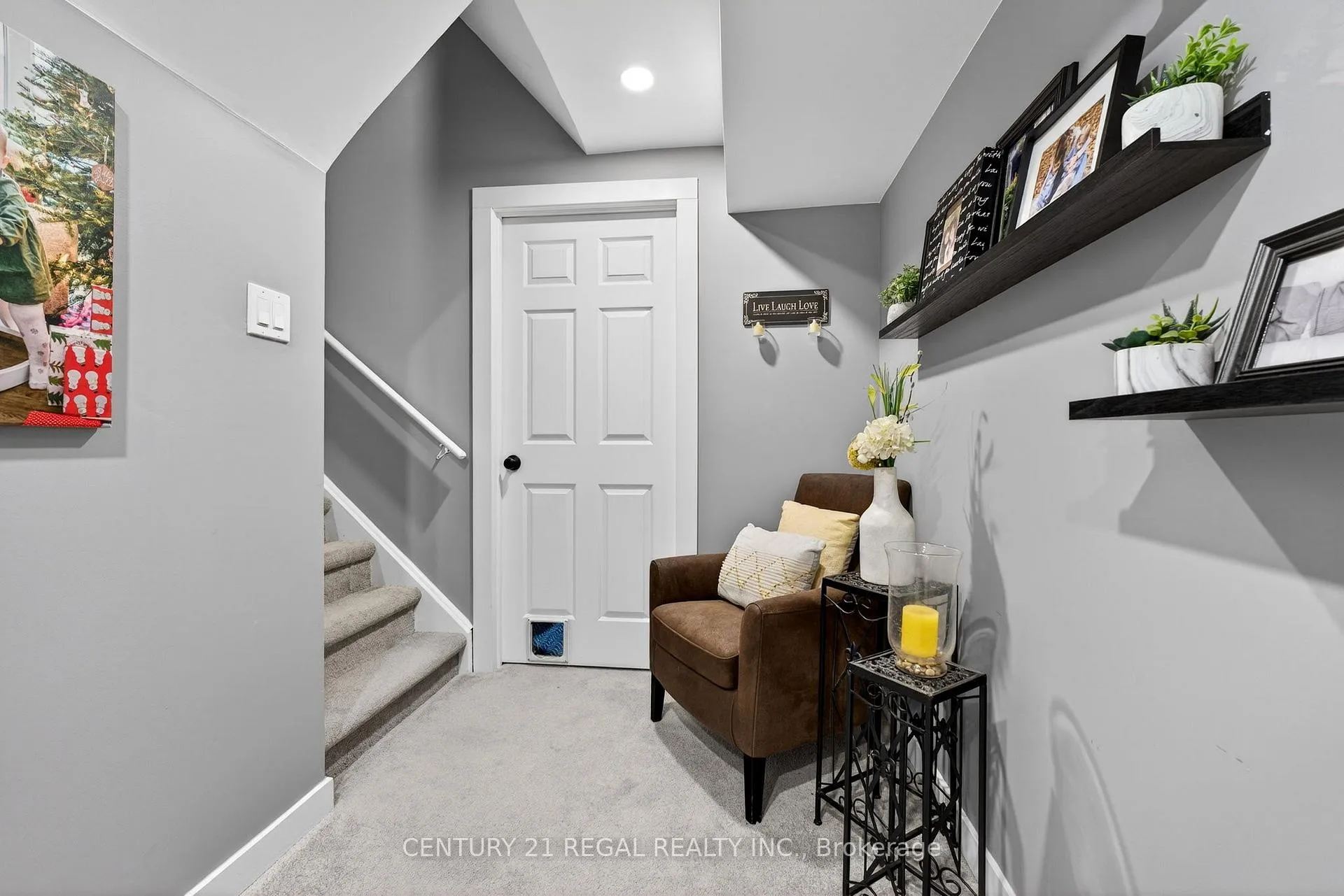 Photo 28 of 94 Thomas Woodlock Street, Clarington, Newcastle — HOMEH