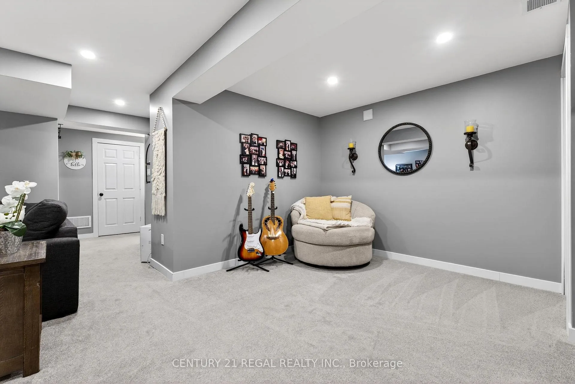 Photo 31 of 94 Thomas Woodlock Street, Clarington, Newcastle — HOMEH