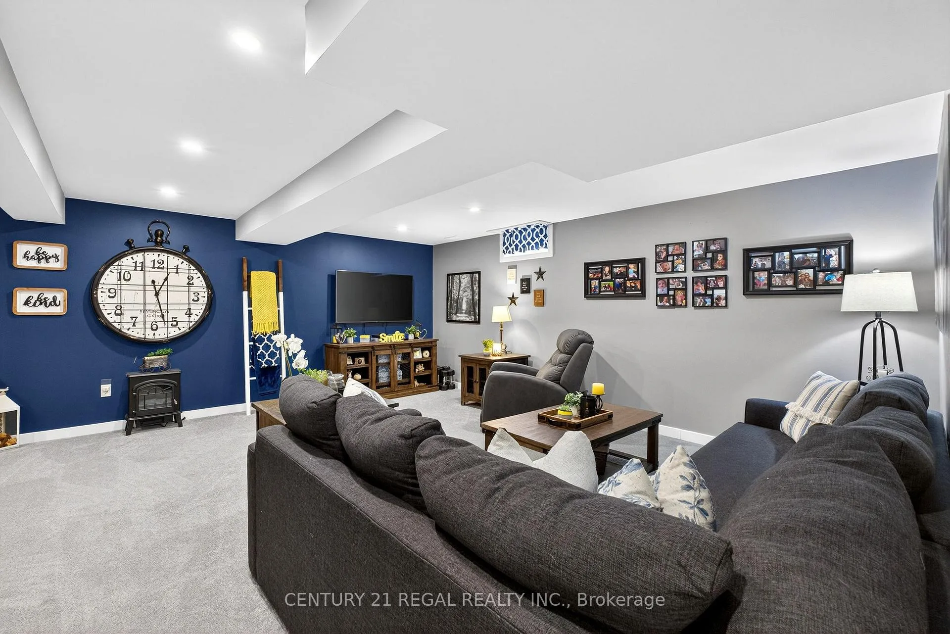 Photo 33 of 94 Thomas Woodlock Street, Clarington, Newcastle — HOMEH