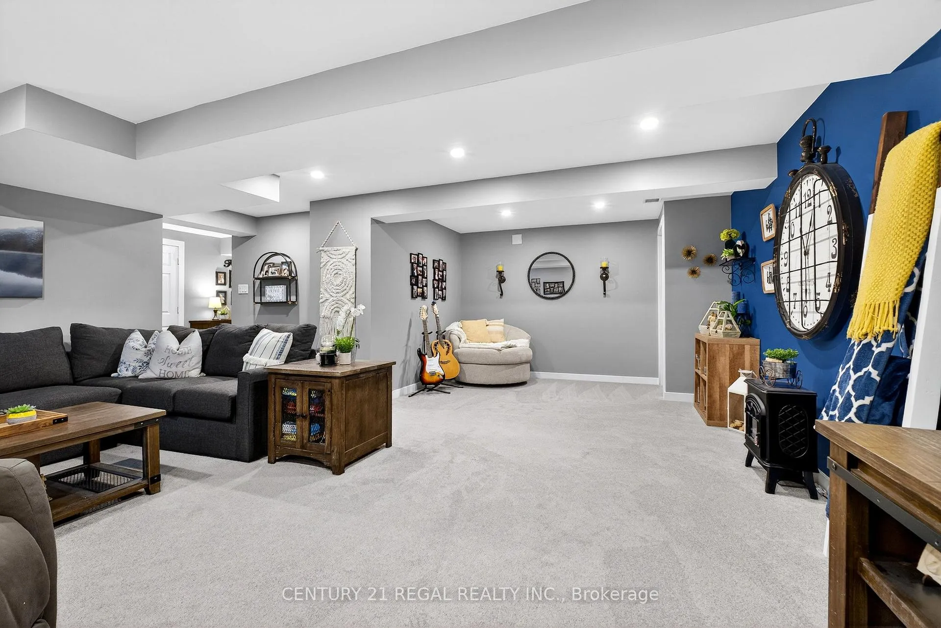 Photo 34 of 94 Thomas Woodlock Street, Clarington, Newcastle — HOMEH