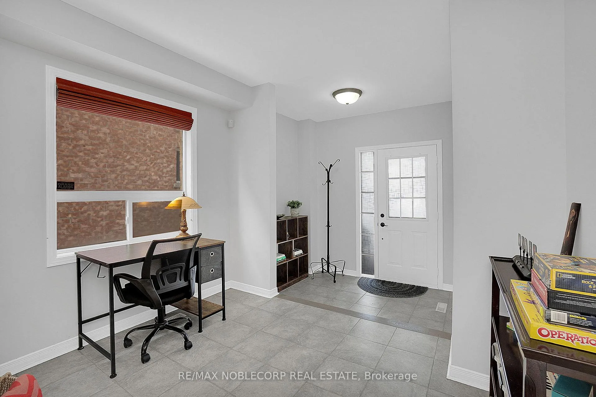 Photo 6 of 16 Humbershed Crescent, Caledon, Bolton West — HOMEH