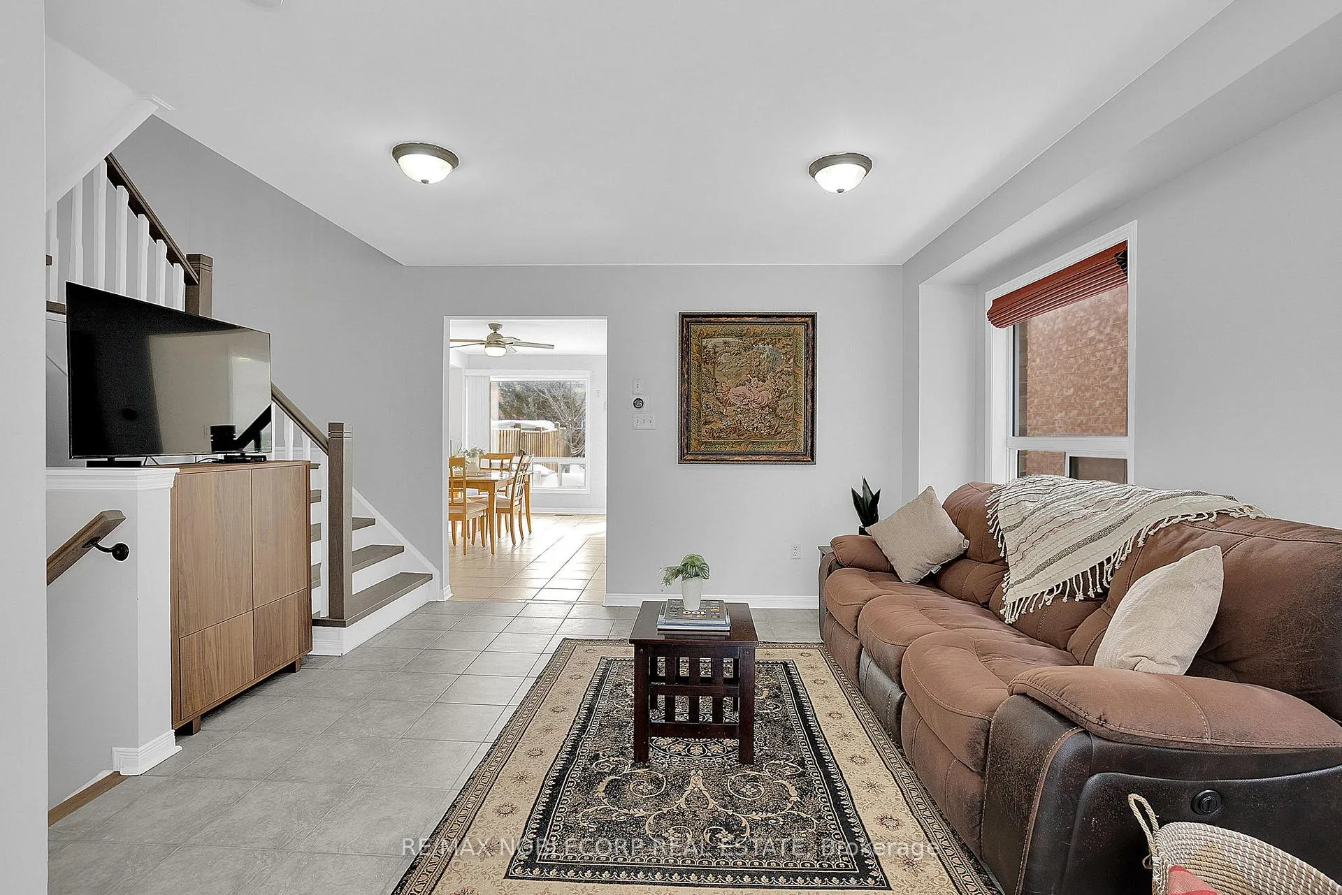 Photo 9 of 16 Humbershed Crescent, Caledon, Bolton West — HOMEH