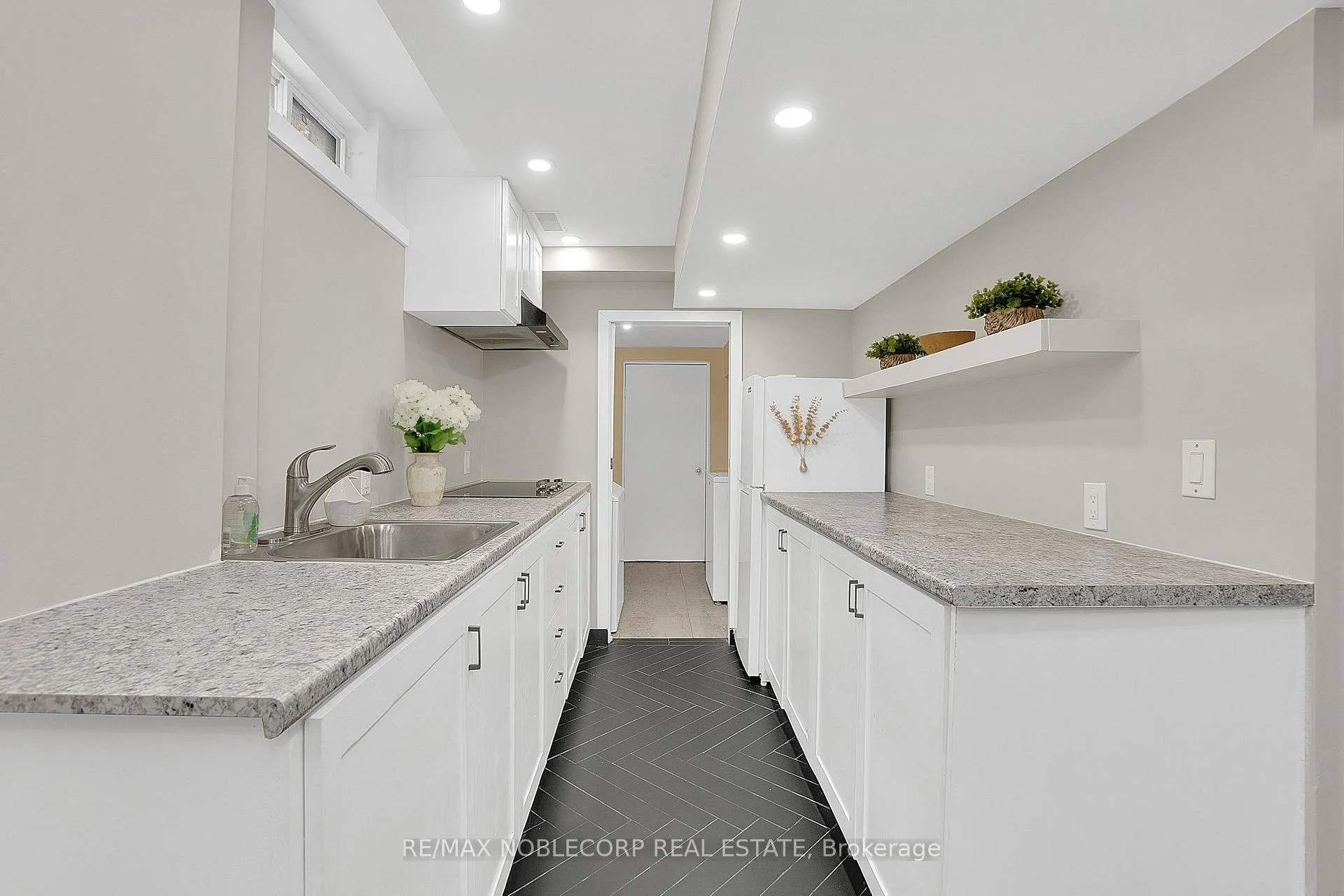 Photo 33 of 16 Humbershed Crescent, Caledon, Bolton West — HOMEH