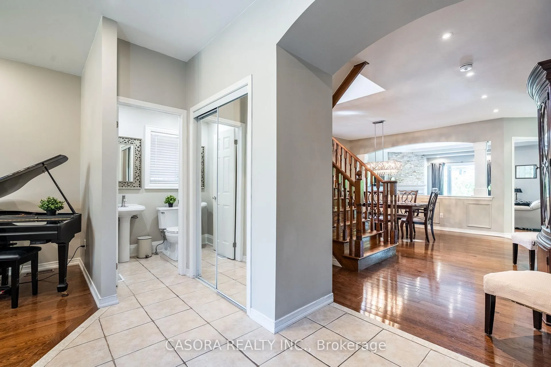 Photo 3 of 3153 Ferguson Drive, Burlington, Alton — HOMEH