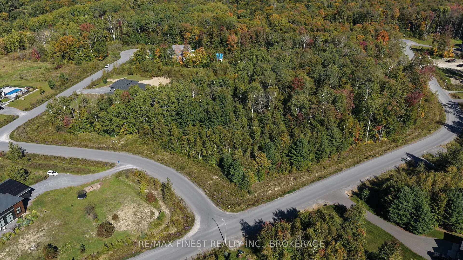 Photo of 1581 Kinsella Drive
