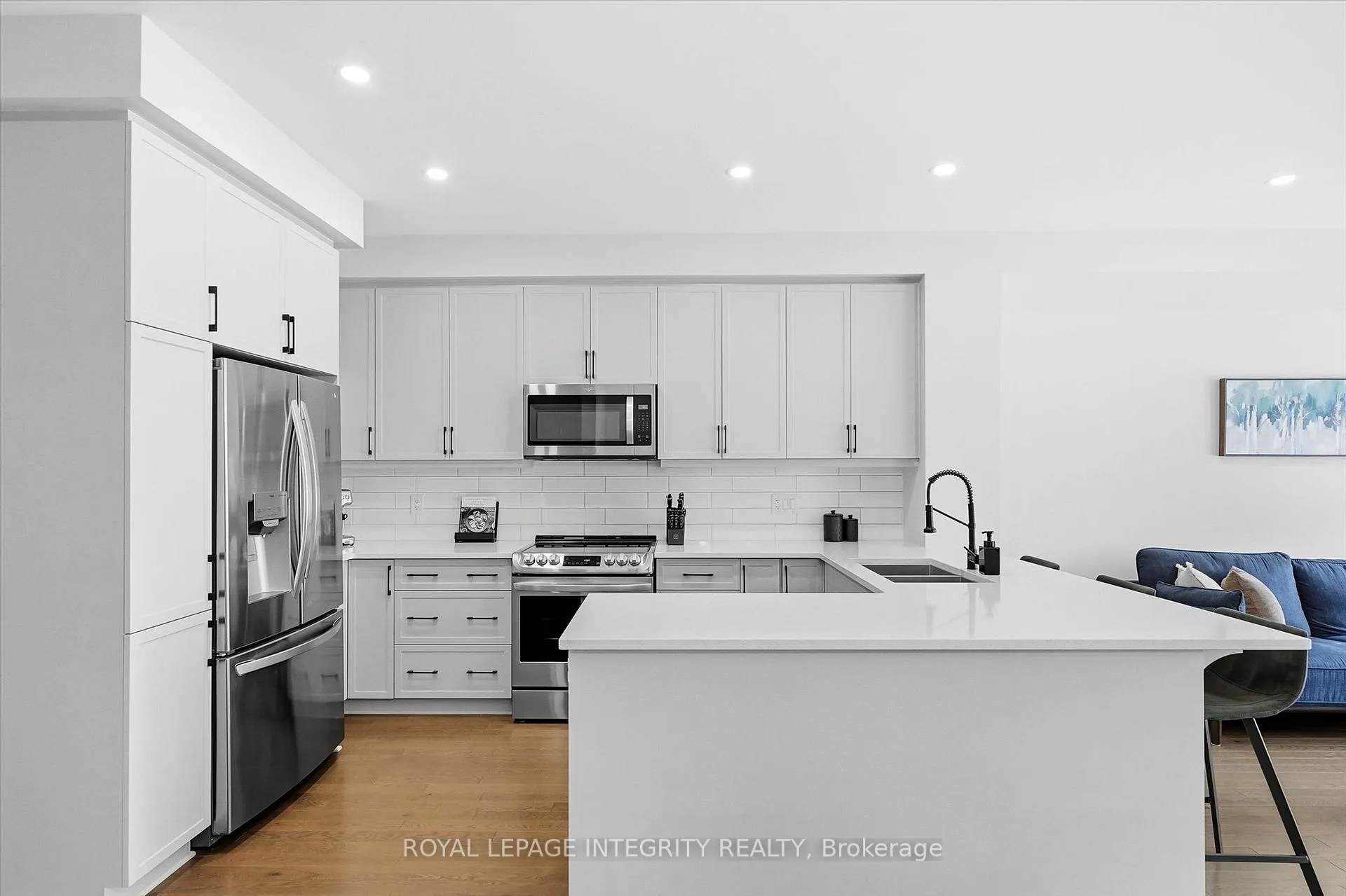Photo 5 of 20 Mandevilla Crescent, Ottawa, Blossom Park/Kemp Park/Findlay Creek — HOMEH