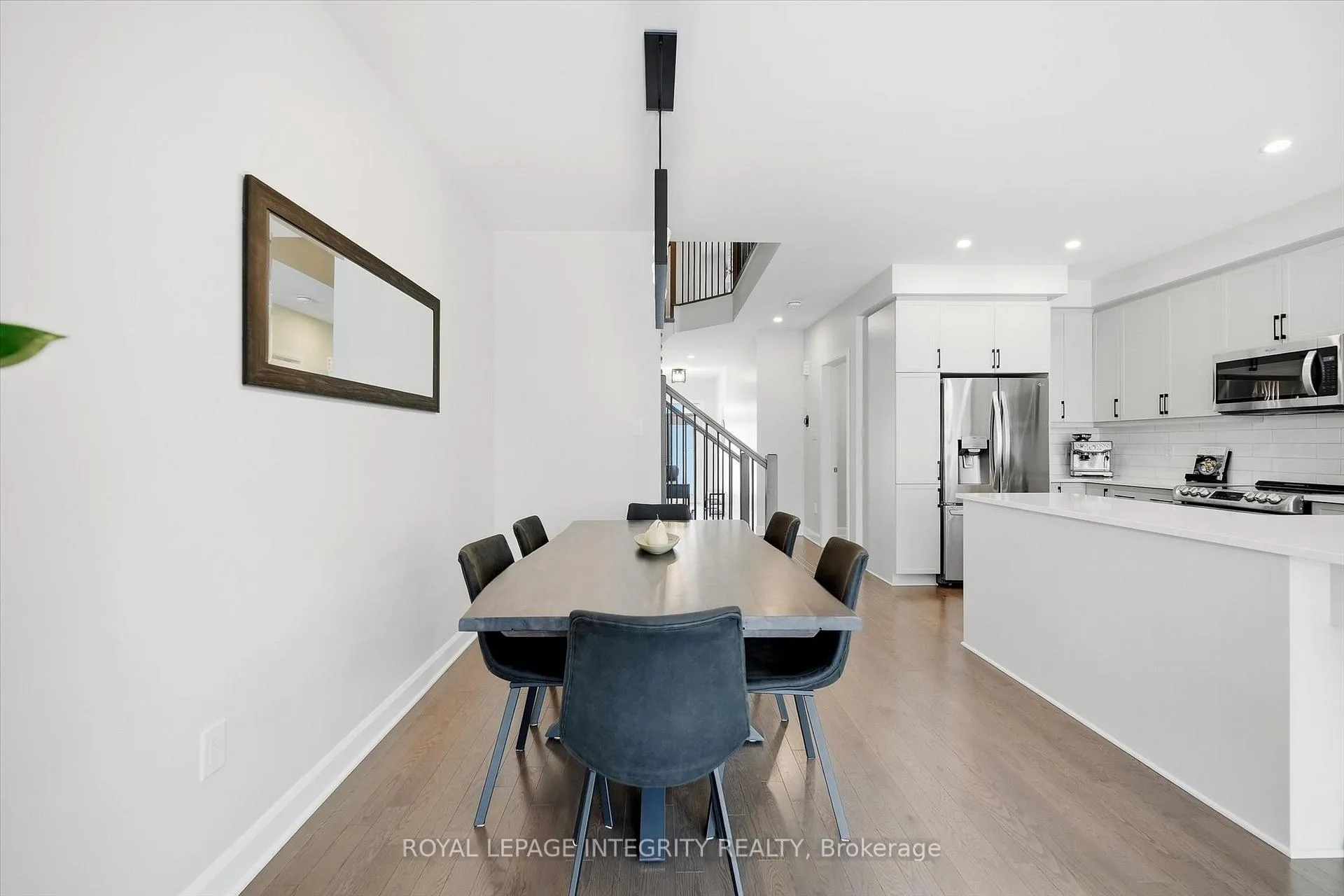 Photo 11 of 20 Mandevilla Crescent, Ottawa, Blossom Park/Kemp Park/Findlay Creek — HOMEH