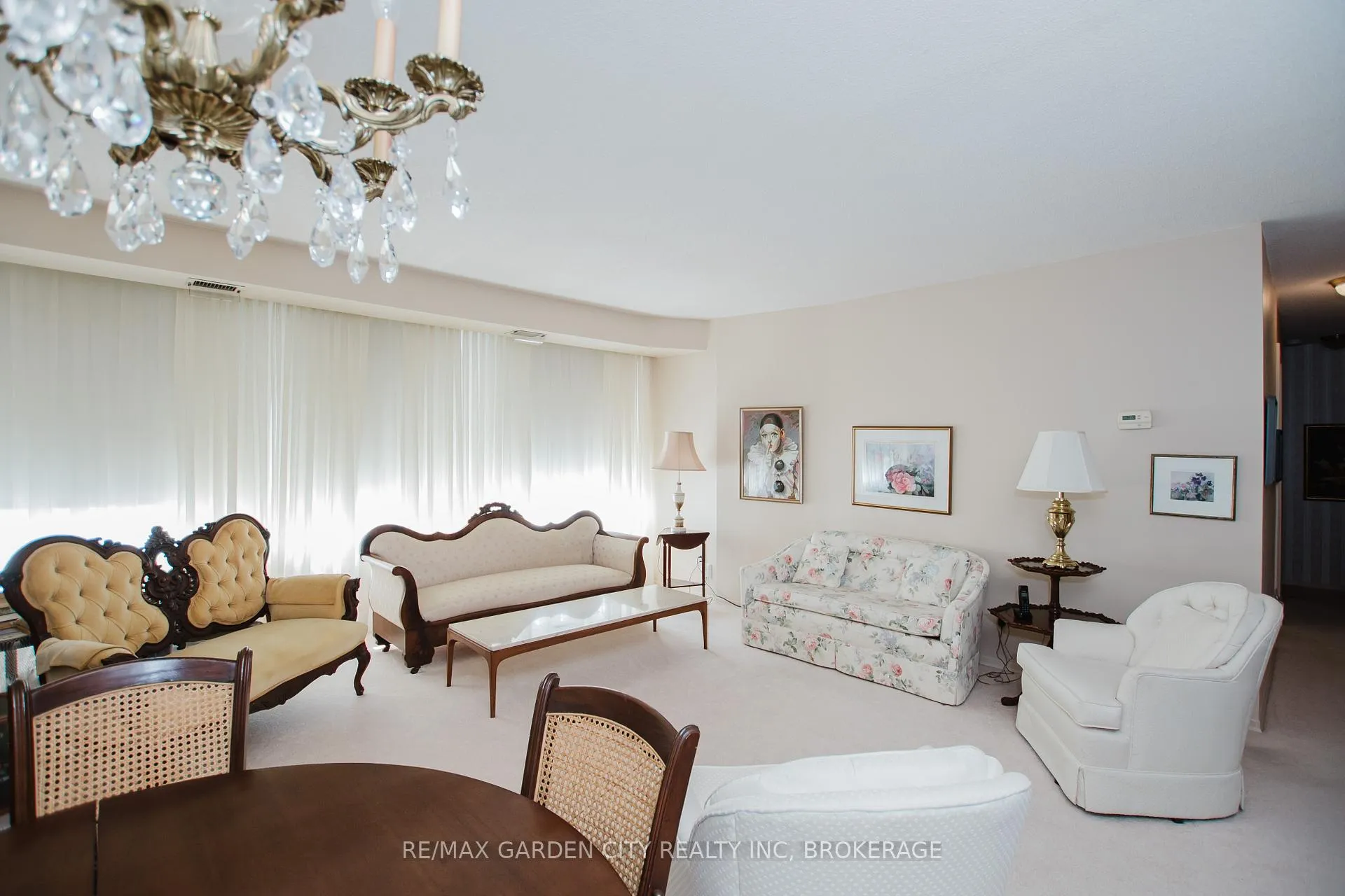Photo 11 of Unit 307, 7 Gale Crescent, St. Catharines, E. Chester — HOMEH