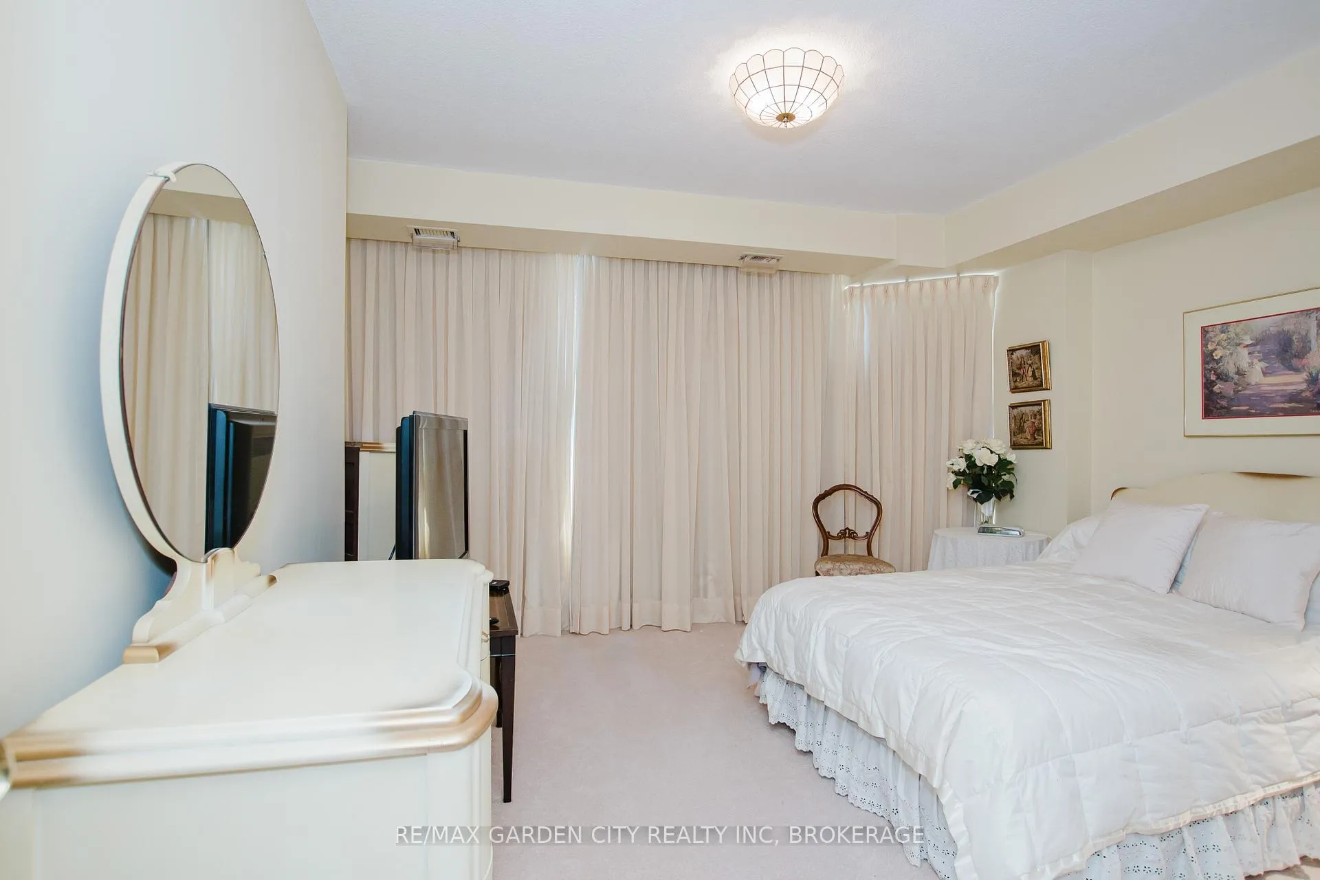 Photo 14 of Unit 307, 7 Gale Crescent, St. Catharines, E. Chester — HOMEH