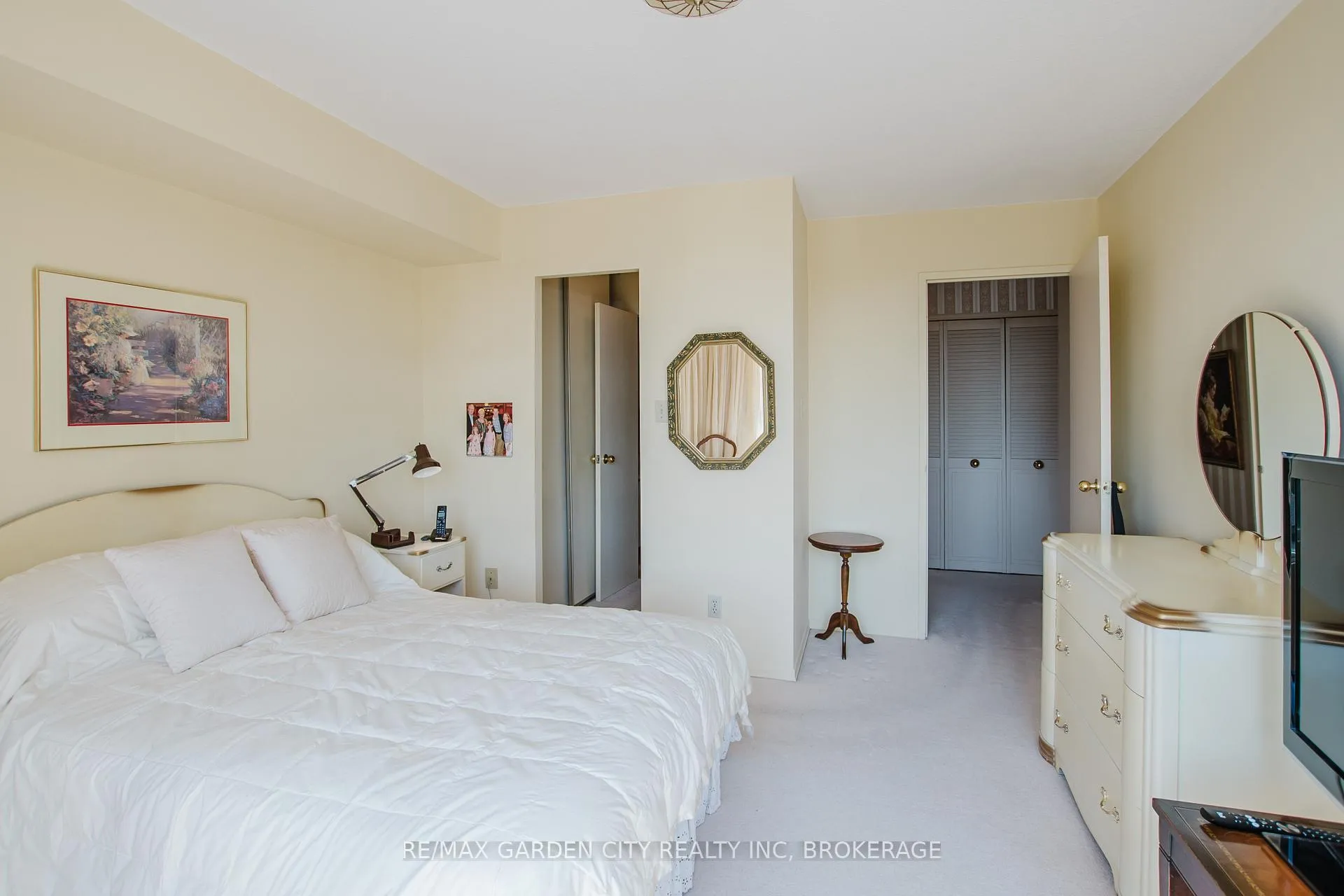 Photo 16 of Unit 307, 7 Gale Crescent, St. Catharines, E. Chester — HOMEH