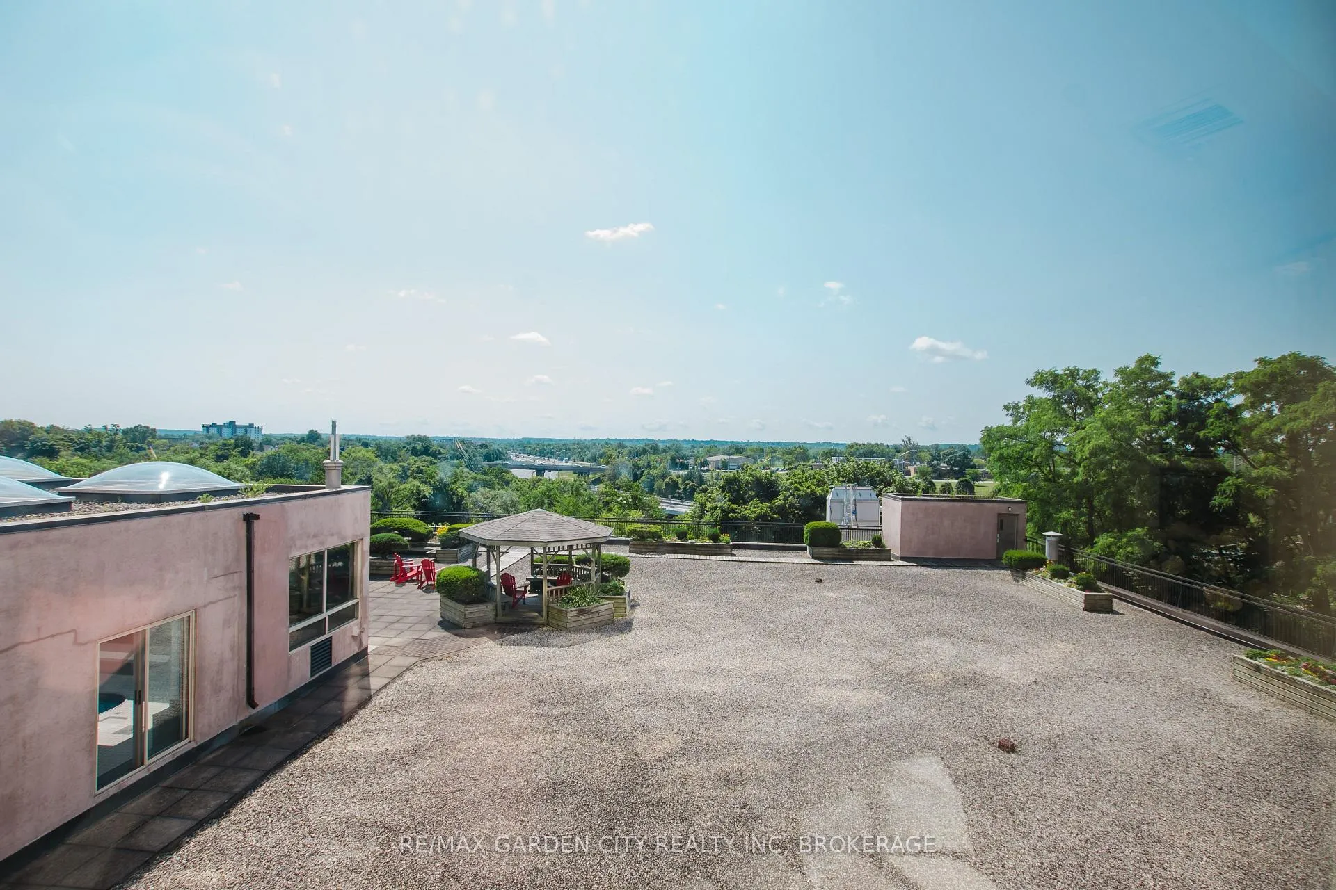 Photo 20 of Unit 307, 7 Gale Crescent, St. Catharines, E. Chester — HOMEH