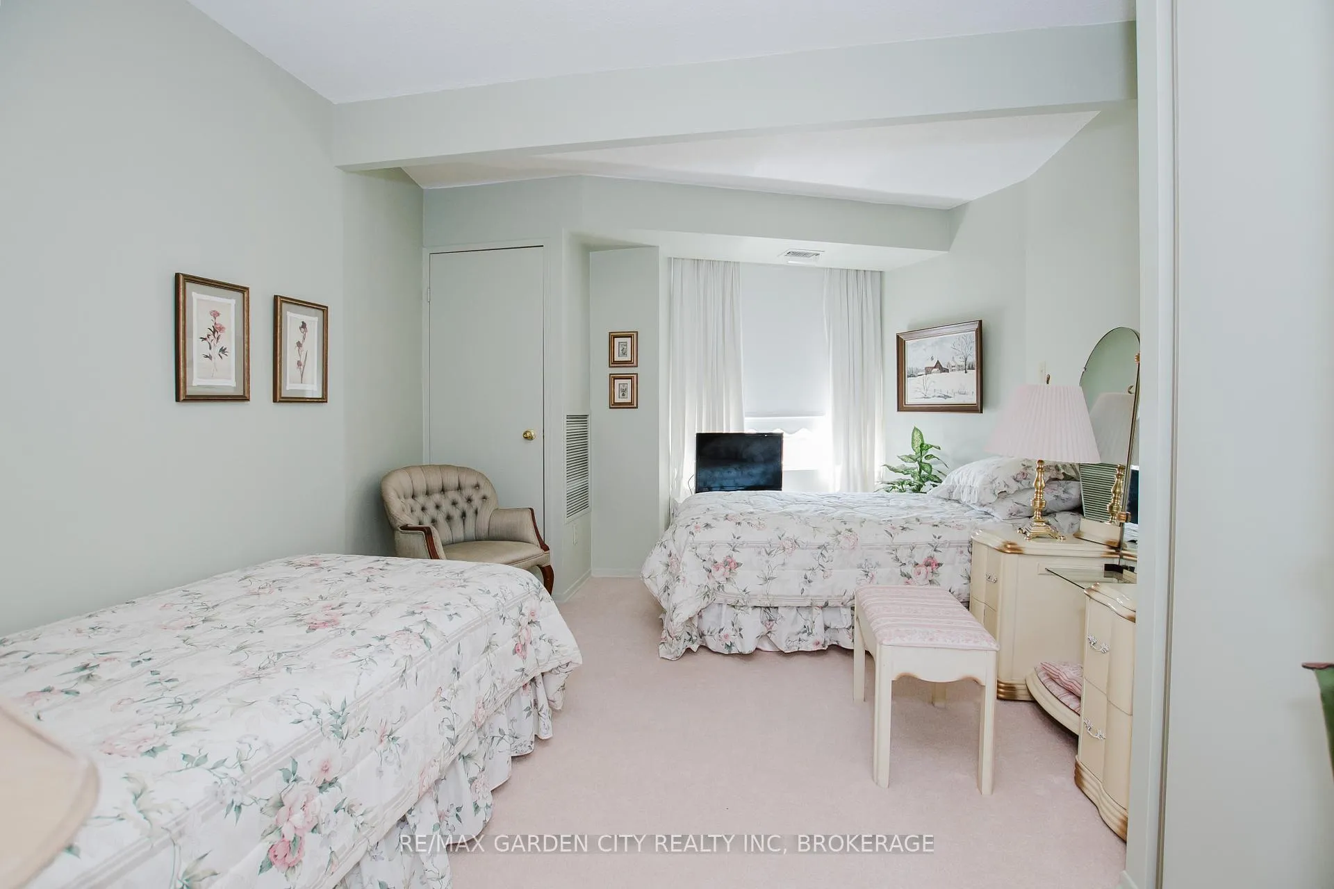 Photo 22 of Unit 307, 7 Gale Crescent, St. Catharines, E. Chester — HOMEH