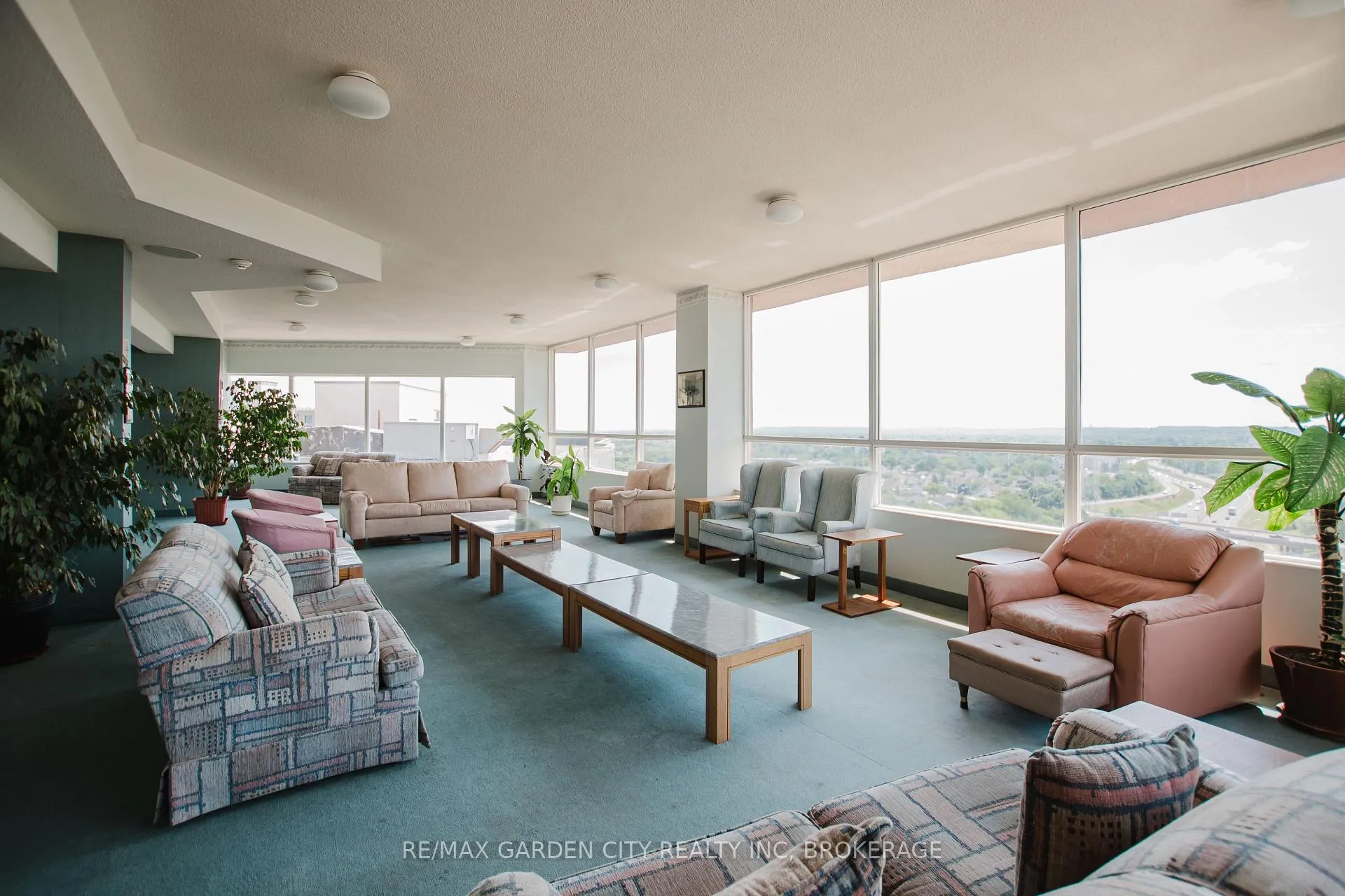 Photo 48 of Unit 307, 7 Gale Crescent, St. Catharines, E. Chester — HOMEH