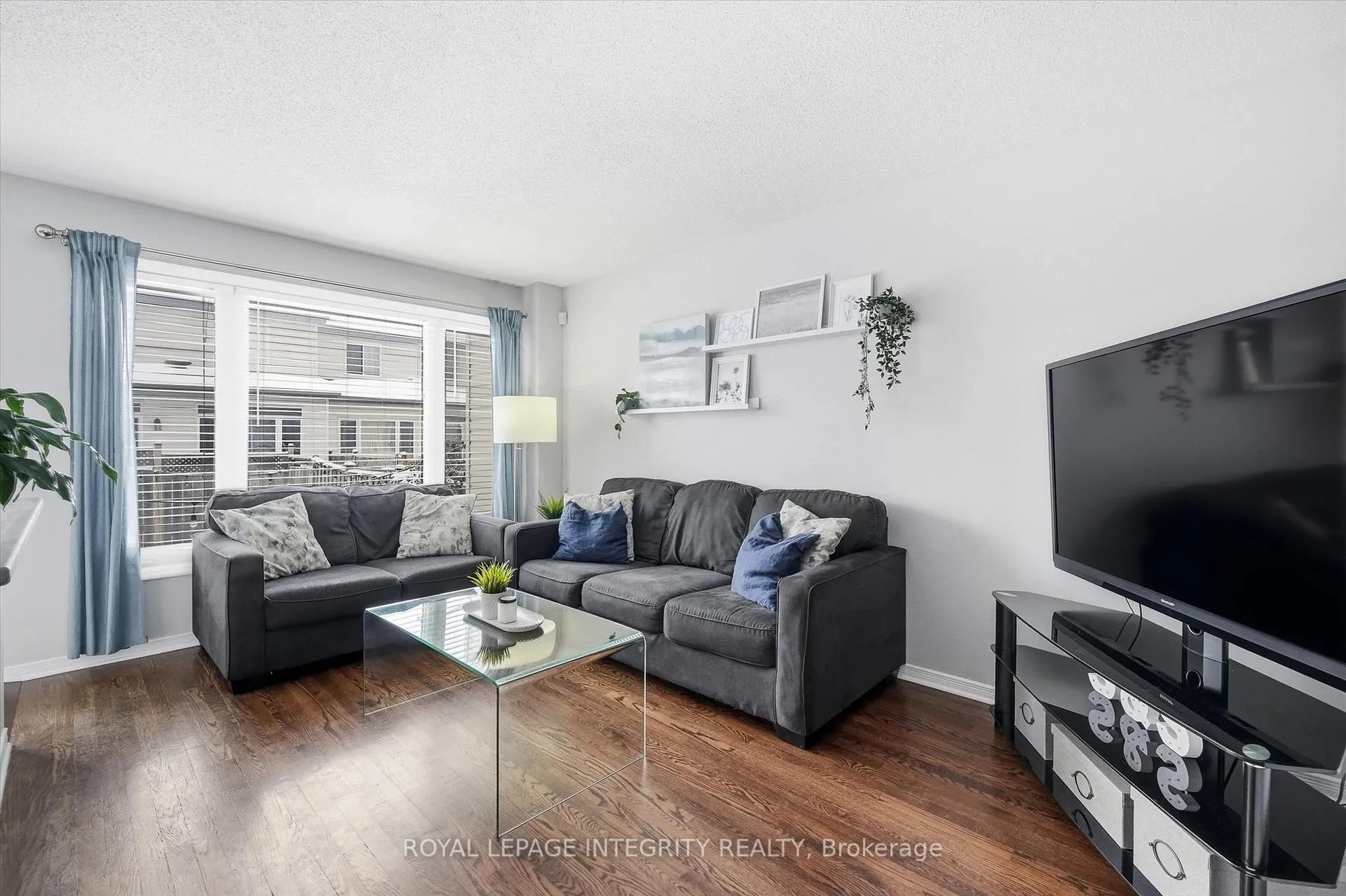 Photo 8 of 329 Brigitta Street, Ottawa, Kanata - Emerald Meadows/Trailwest — HOMEH