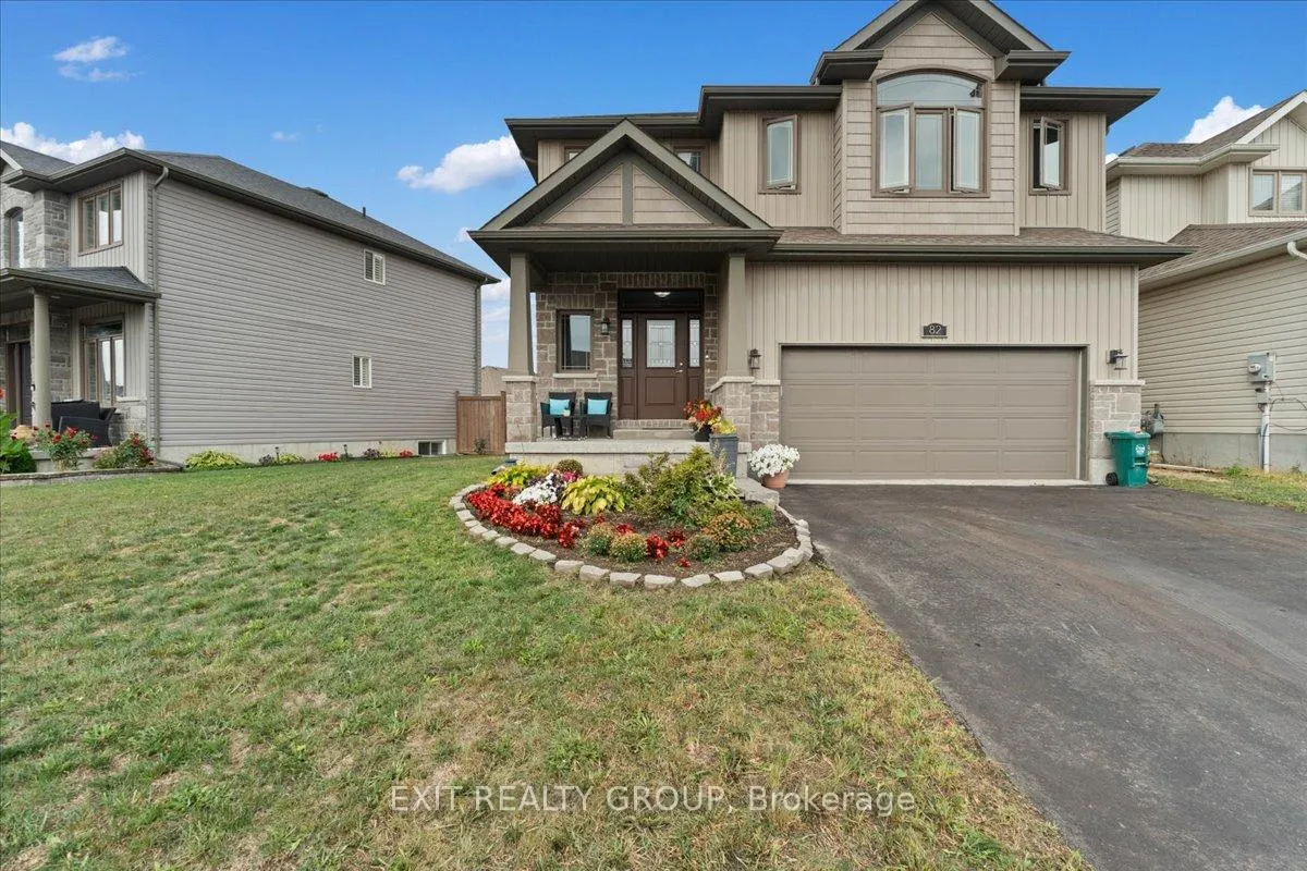 Photo 2 of 82 Mountain Ash Drive, Belleville, Thurlow Ward — HOMEH