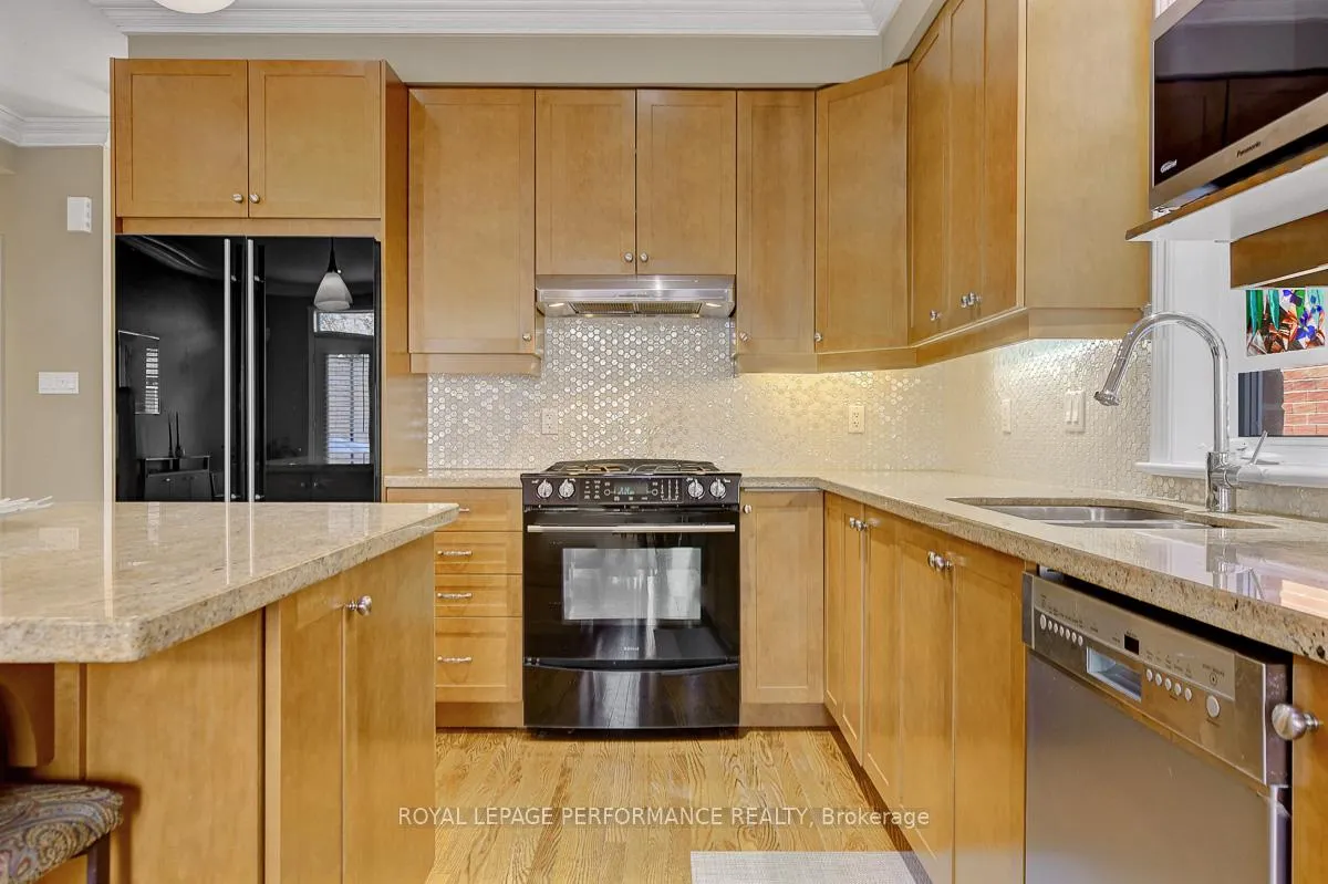 Photo 8 of 349 Berkley Avenue, Ottawa, Westboro West — HOMEH
