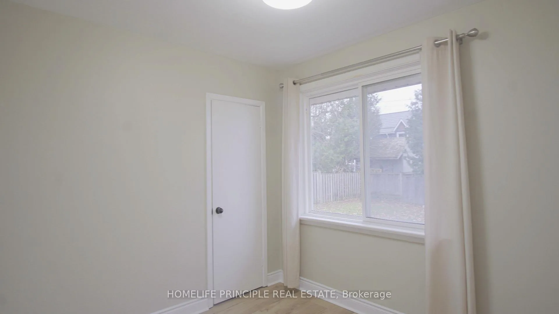 Photo 21 of Unit Upper, 248 St Vincent Street, Barrie, Wellington — HOMEH