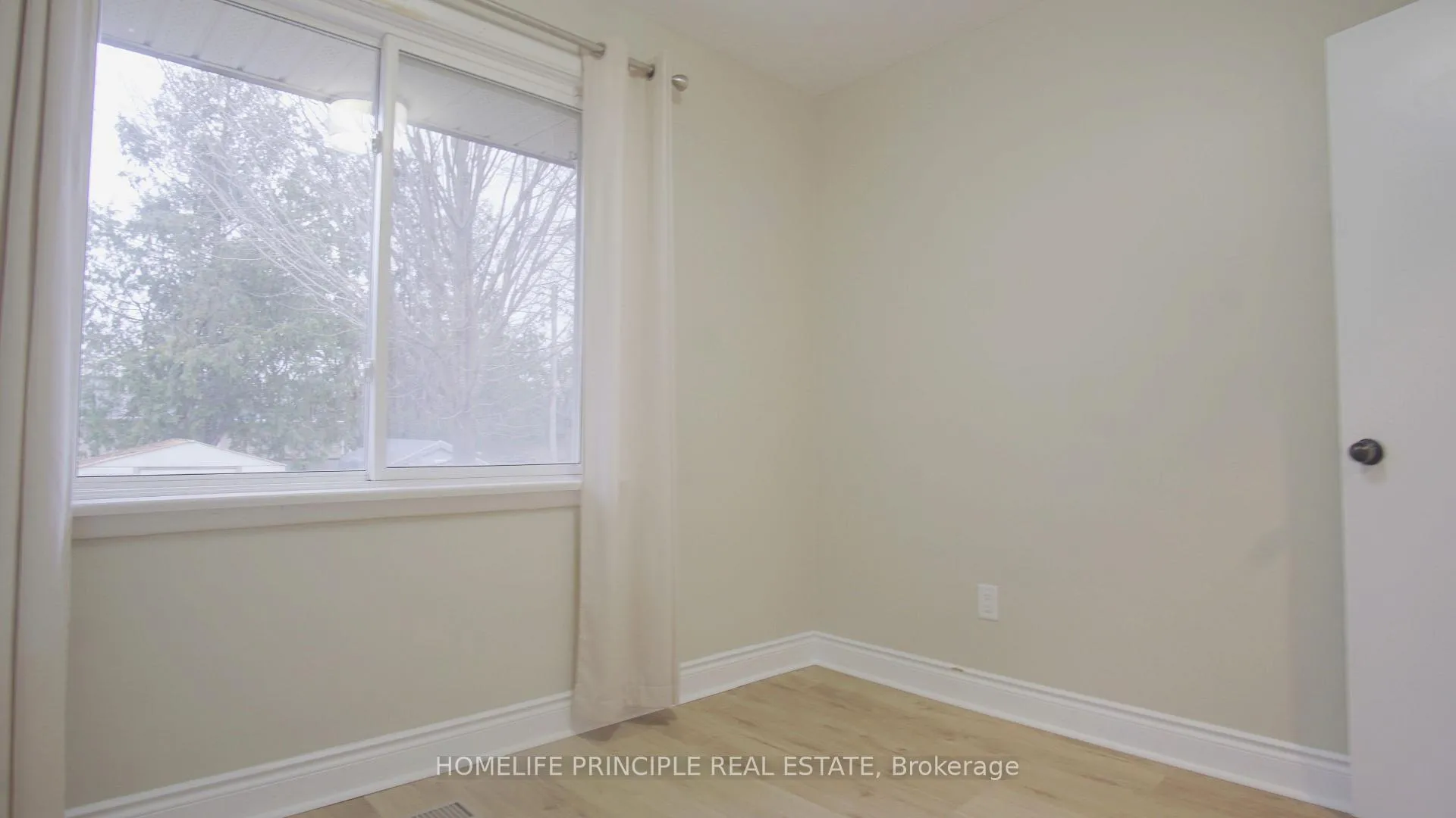 Photo 22 of Unit Upper, 248 St Vincent Street, Barrie, Wellington — HOMEH