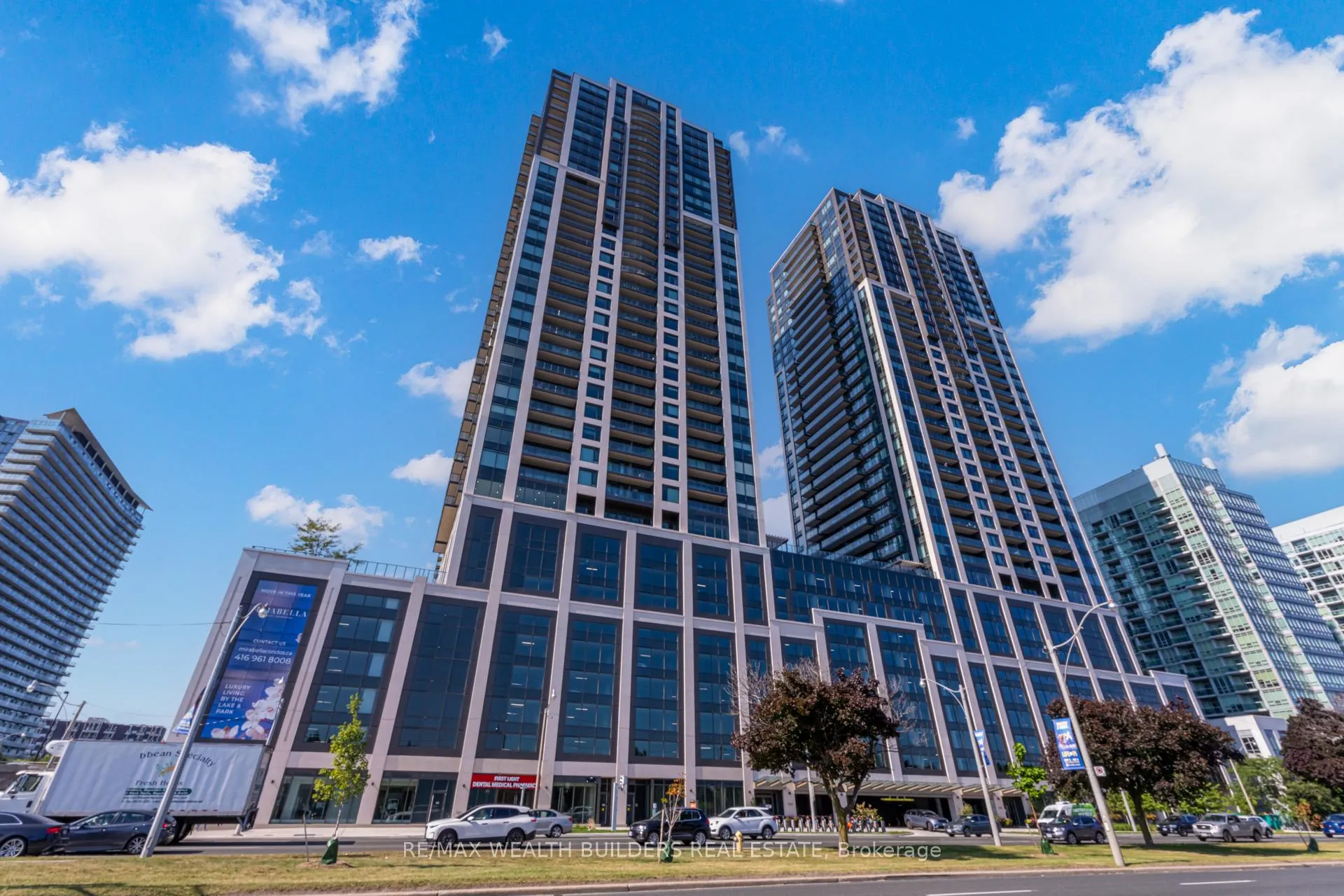 Front of Unit 4209, 1928 Lake Shore Boulevard W