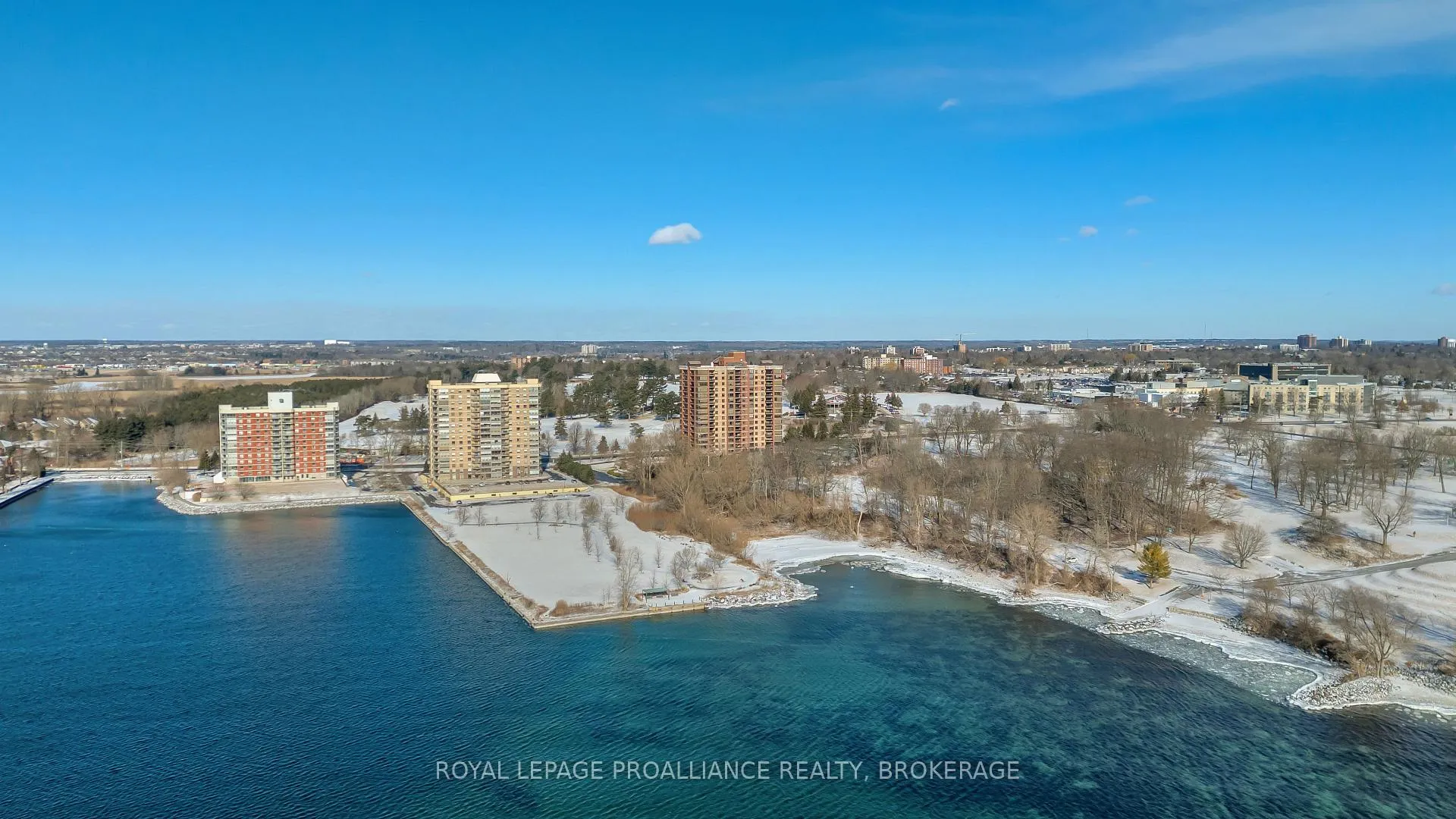 Photo 4 of Unit 705, 1000 King Street W, Kingston, Central City West — HOMEH