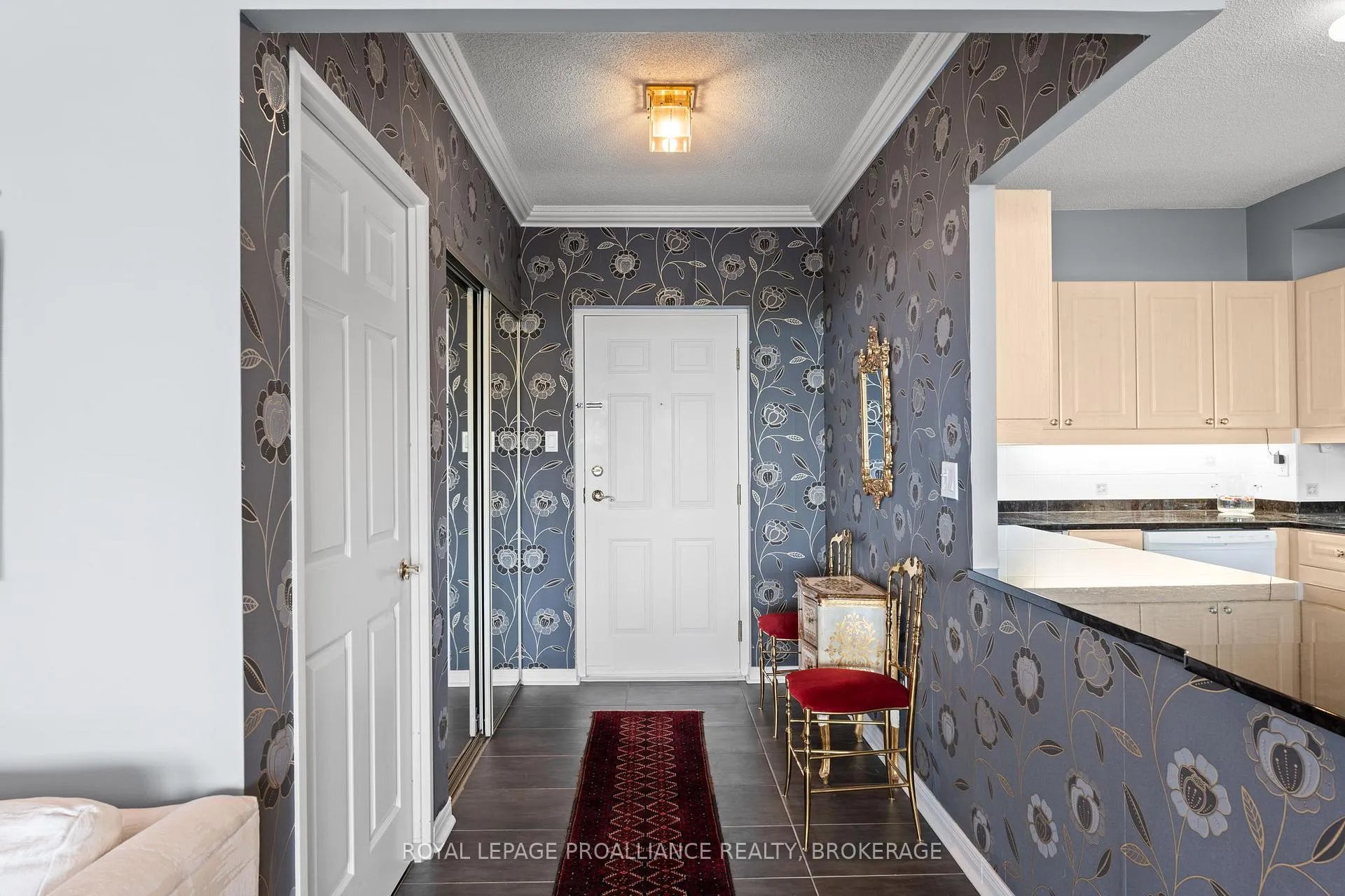 Photo 5 of Unit 705, 1000 King Street W, Kingston, Central City West — HOMEH